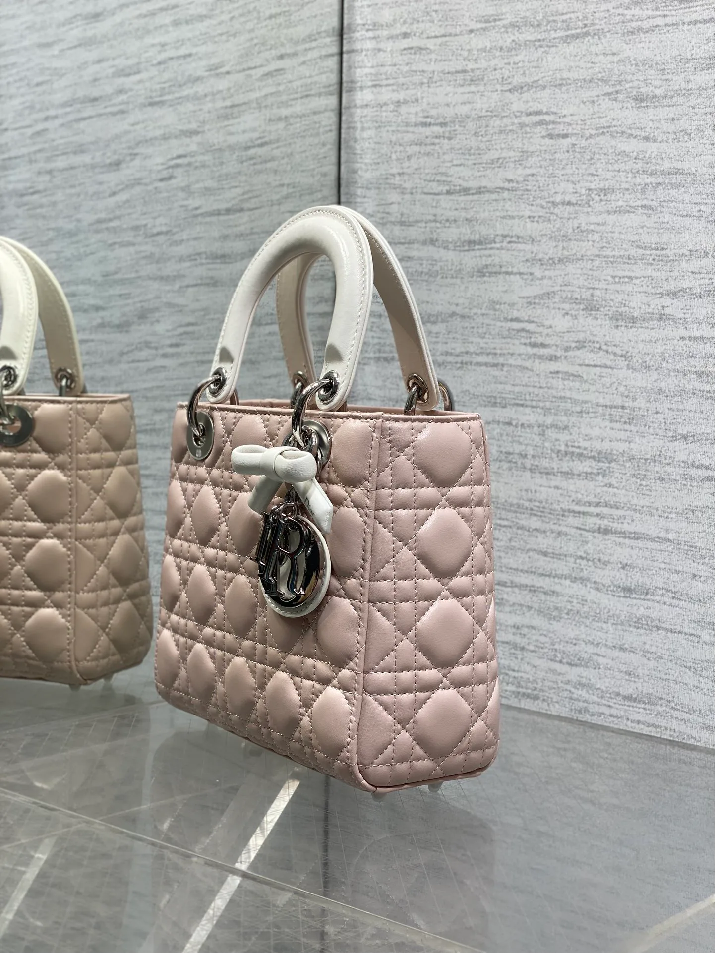 Классические Сумки Женские Christian Dior 12189484