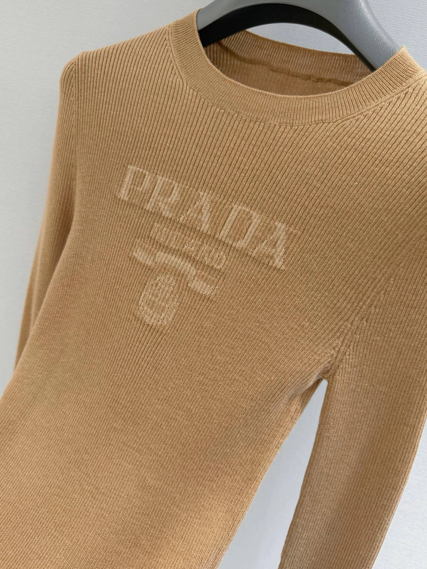 Джемперы И Свитеры Женские Prada 19136496
