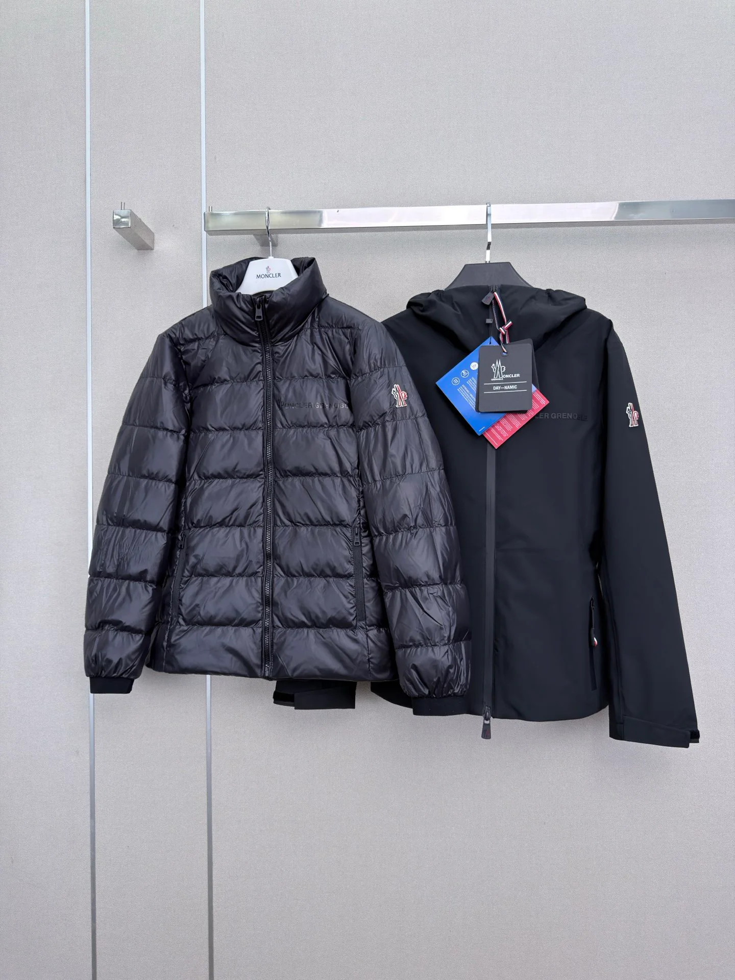 Куртки И Пуховики Женские Moncler 18501656
