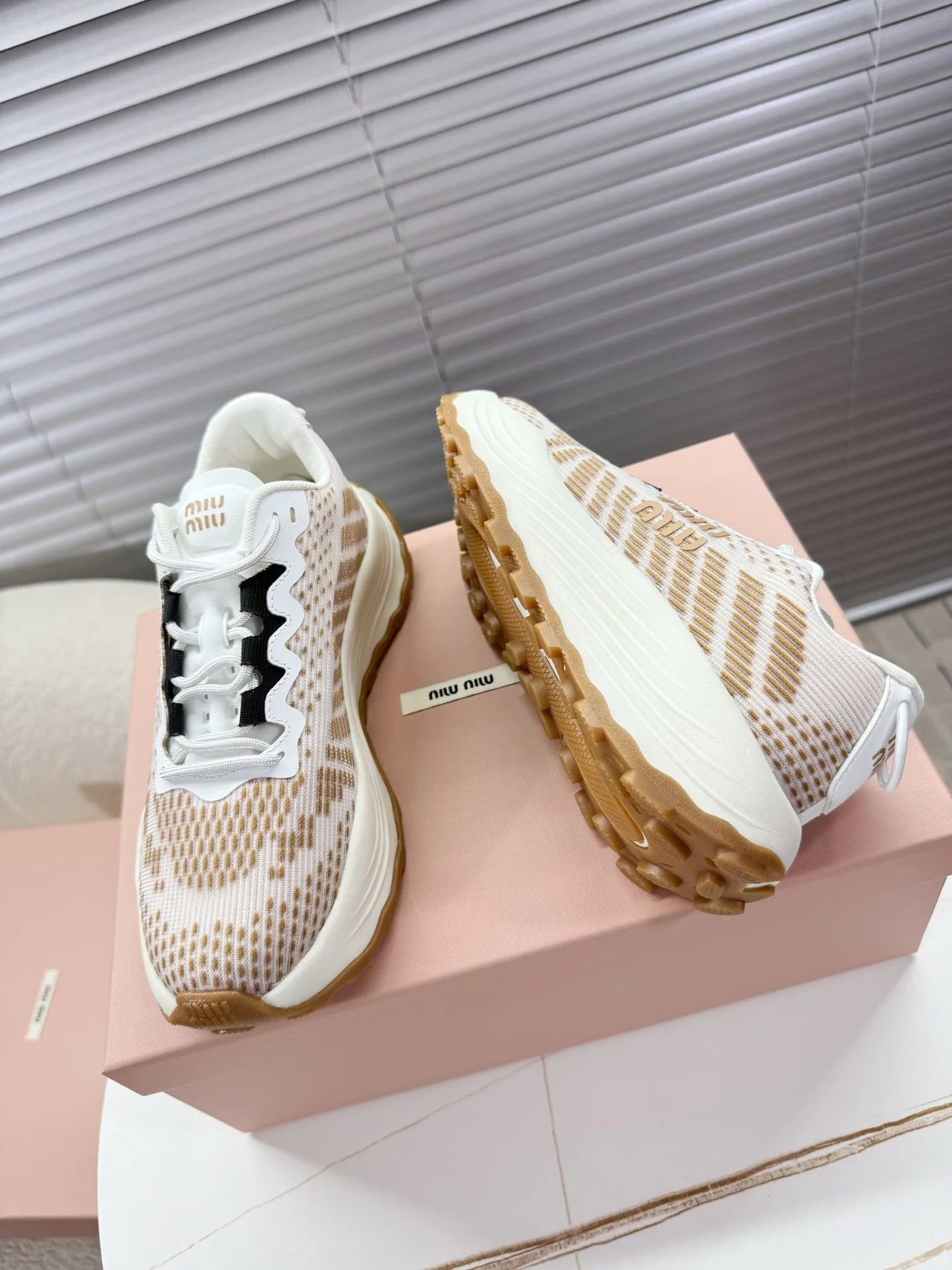 Кроссовки Женские Miu Miu 4086906