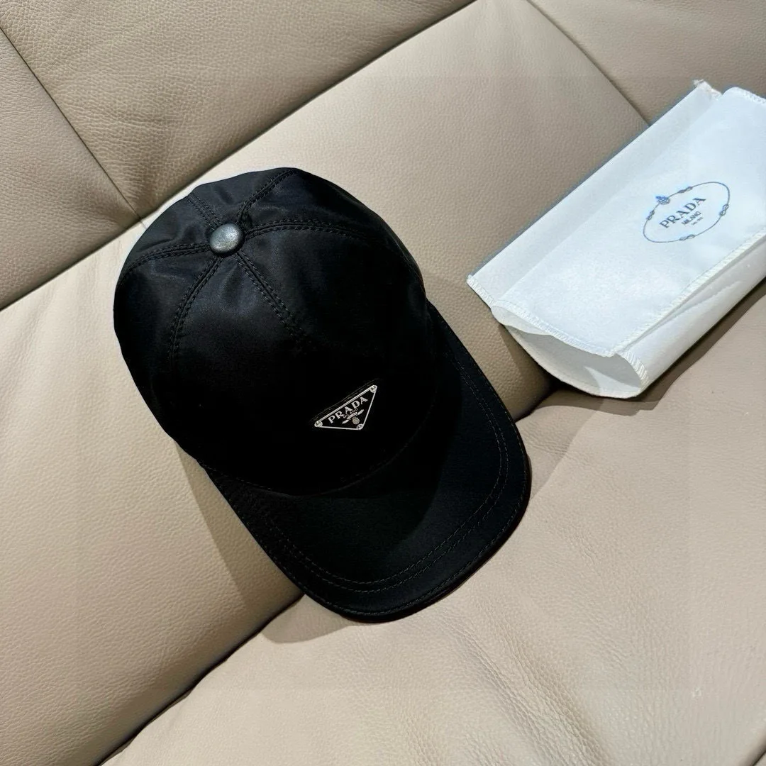 Головные Уборы Prada 17224557