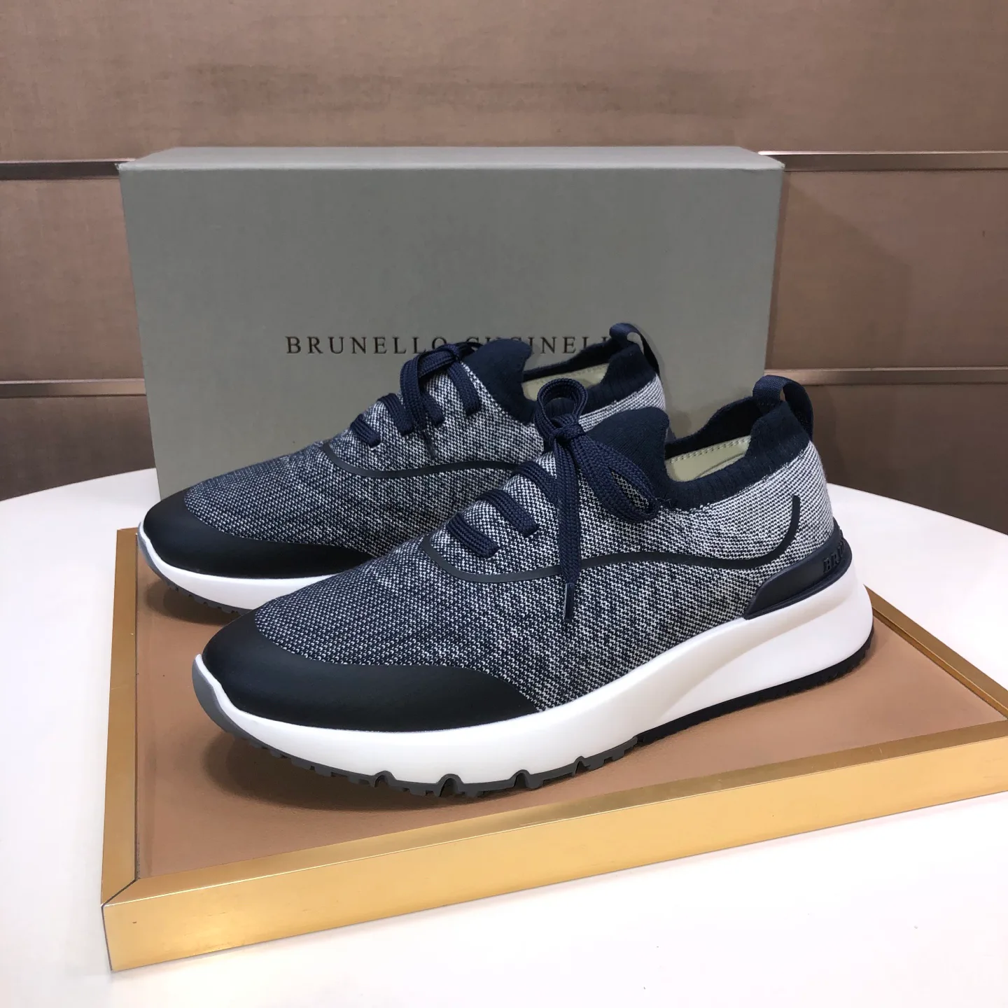Кроссовки Мужские Brunello Cucinelli 18738921