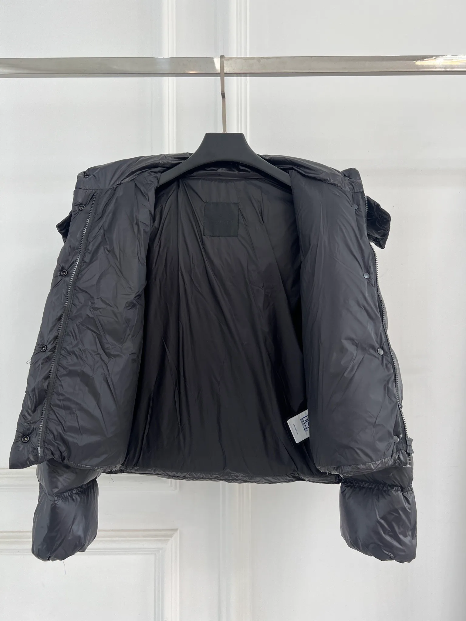 Куртки И Пуховики Женские Moncler 18416178
