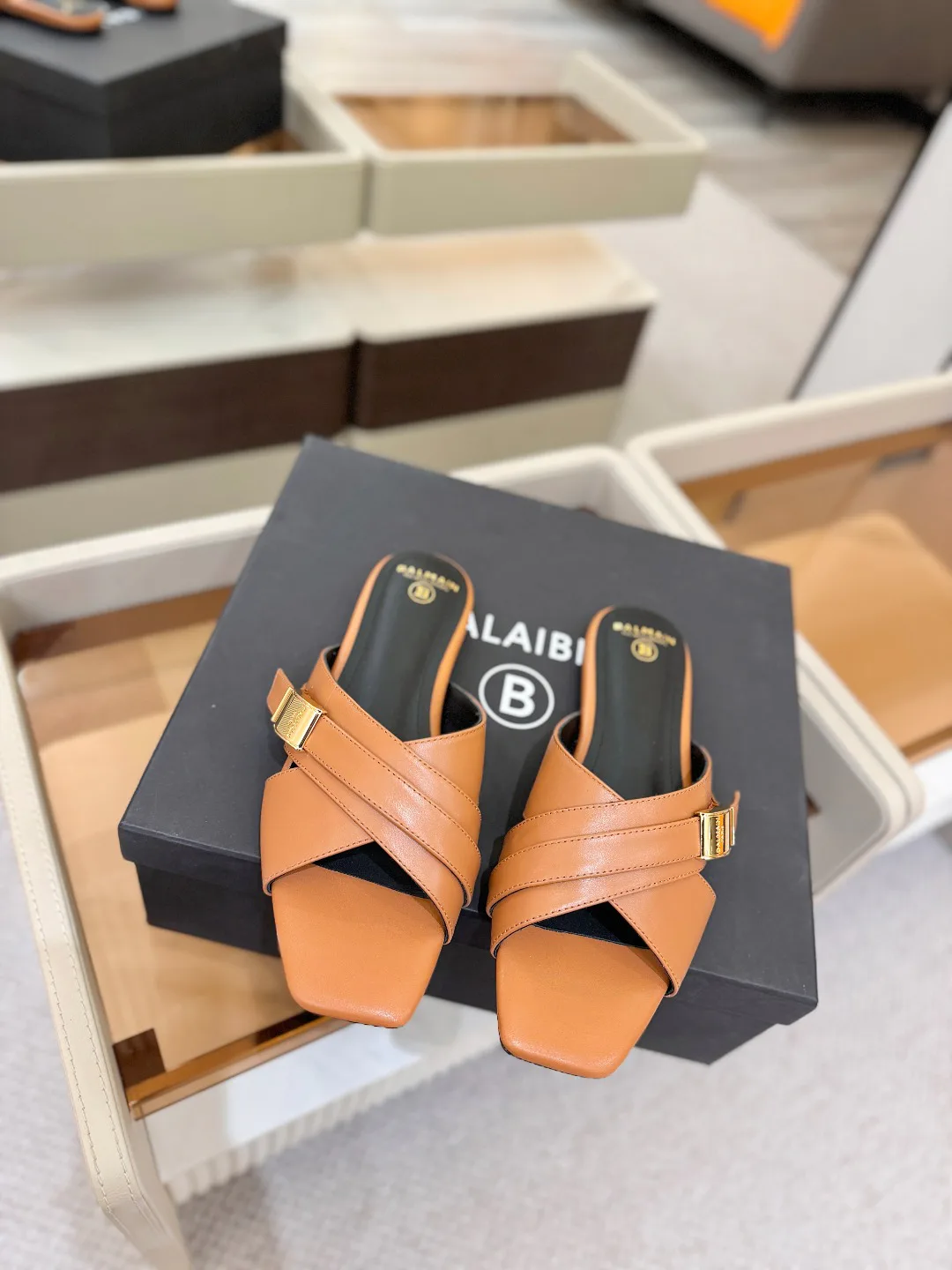 Шлепанцы Женские Balmain 840989