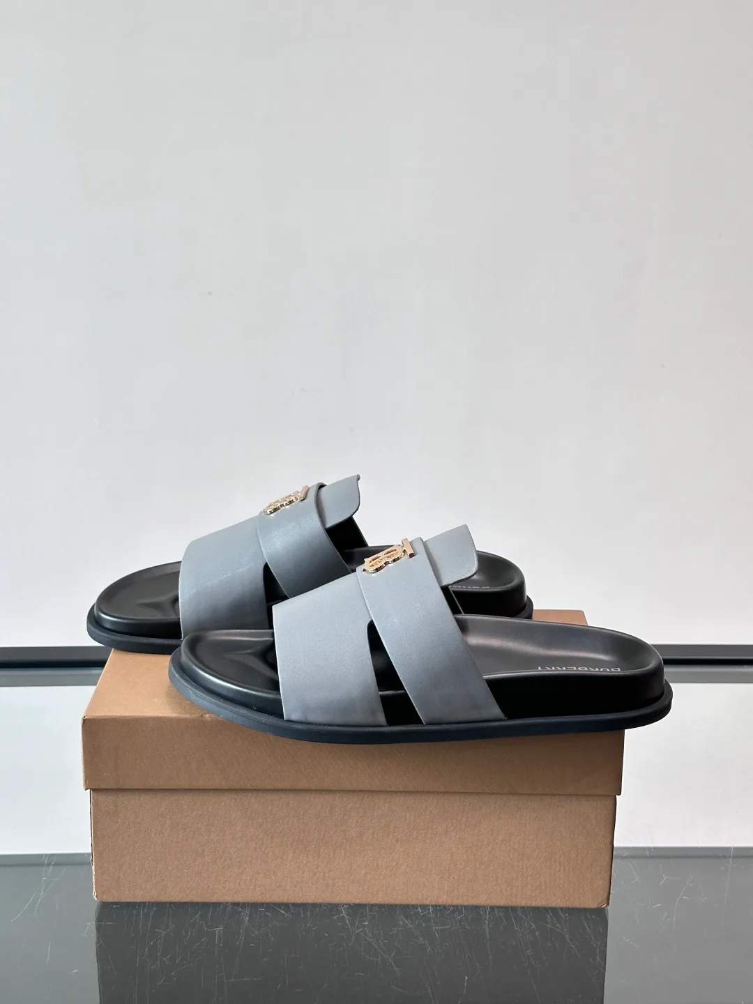 Сандалии Мужские Burberry 13546899