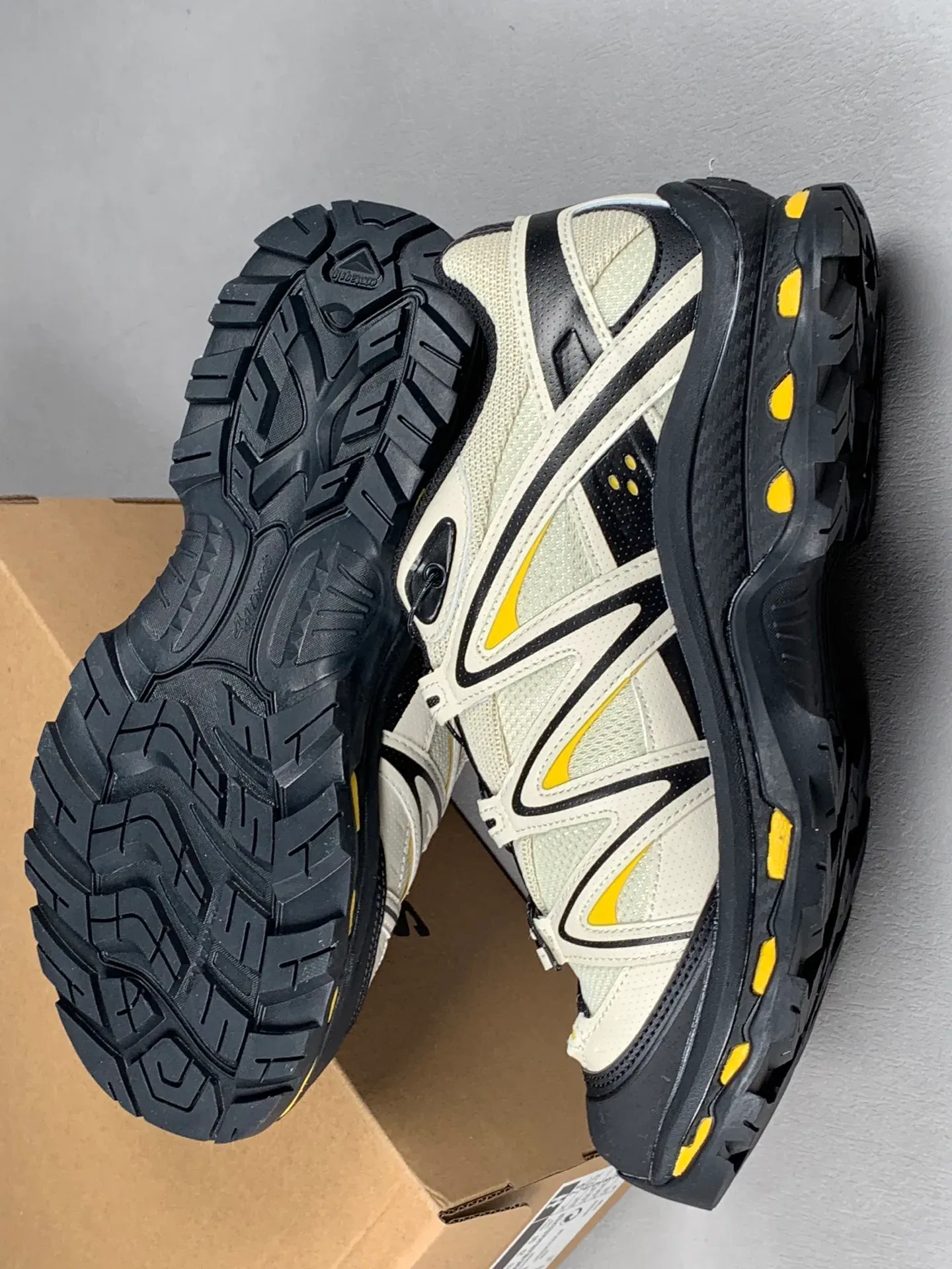 Кроссовки Женские Salomon 28230