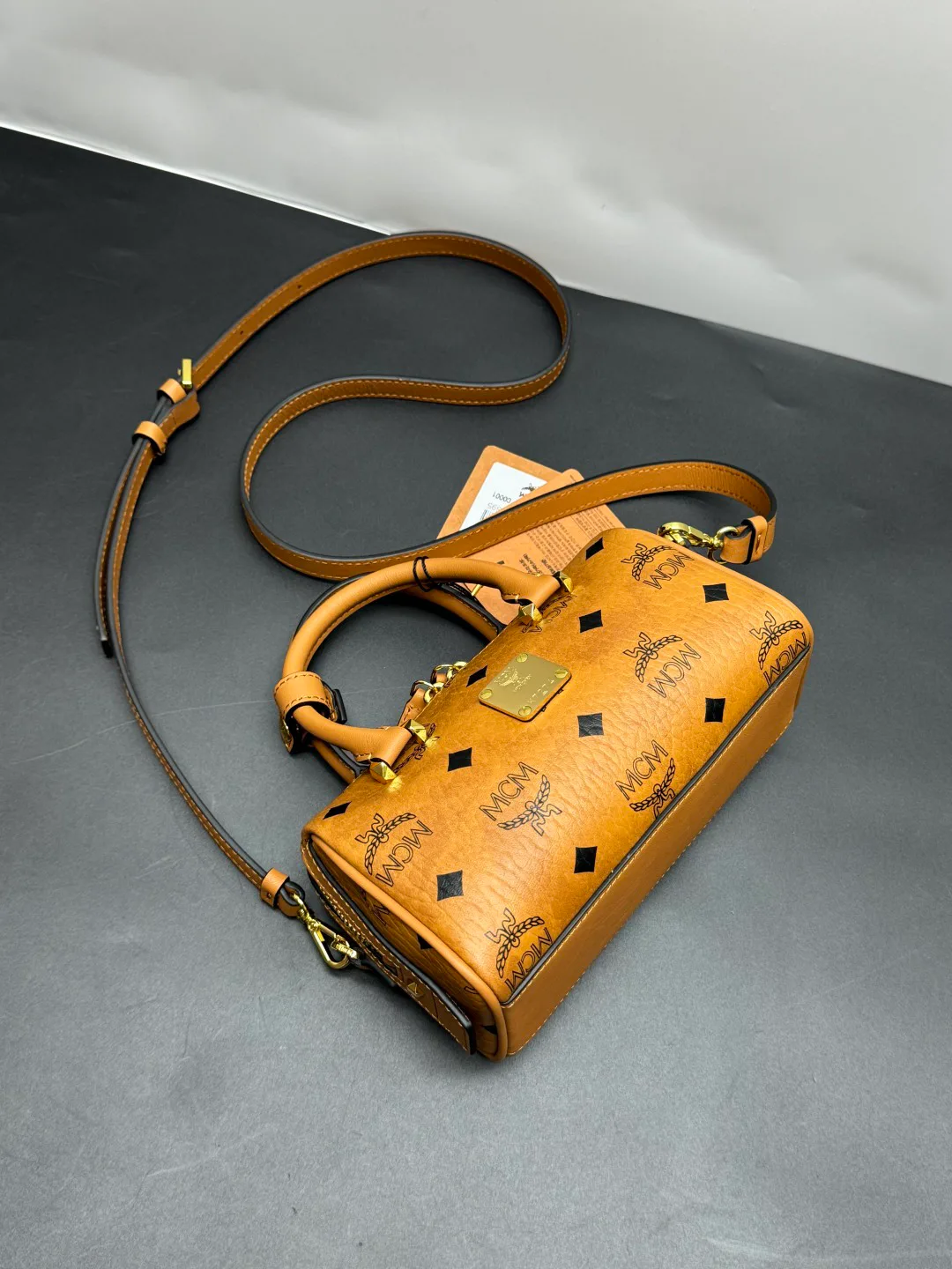 Сумки На Ремне Женские Mcm 414025