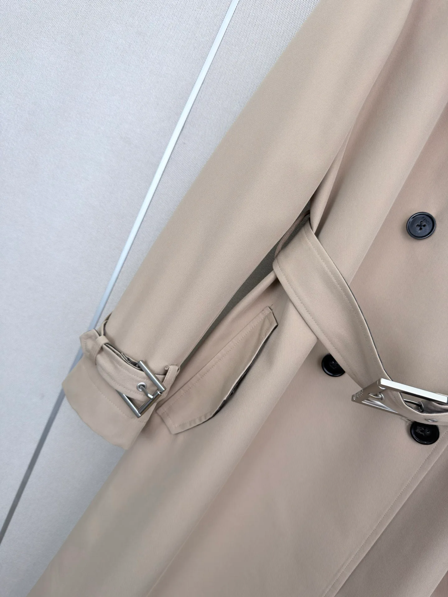 Тренчи Женские Fendi 18963147