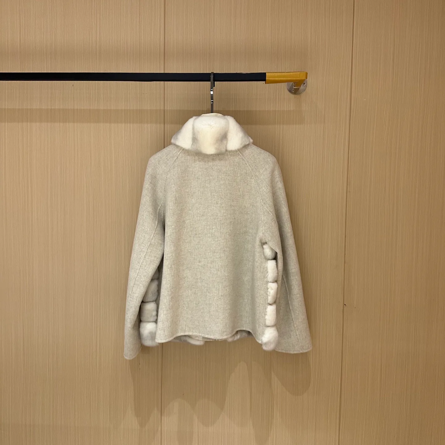 Куртки И Пуховики Женские Fendi 1128400