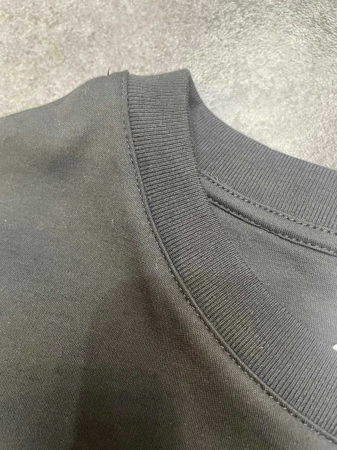 Футболки Женские Ami Paris 27777