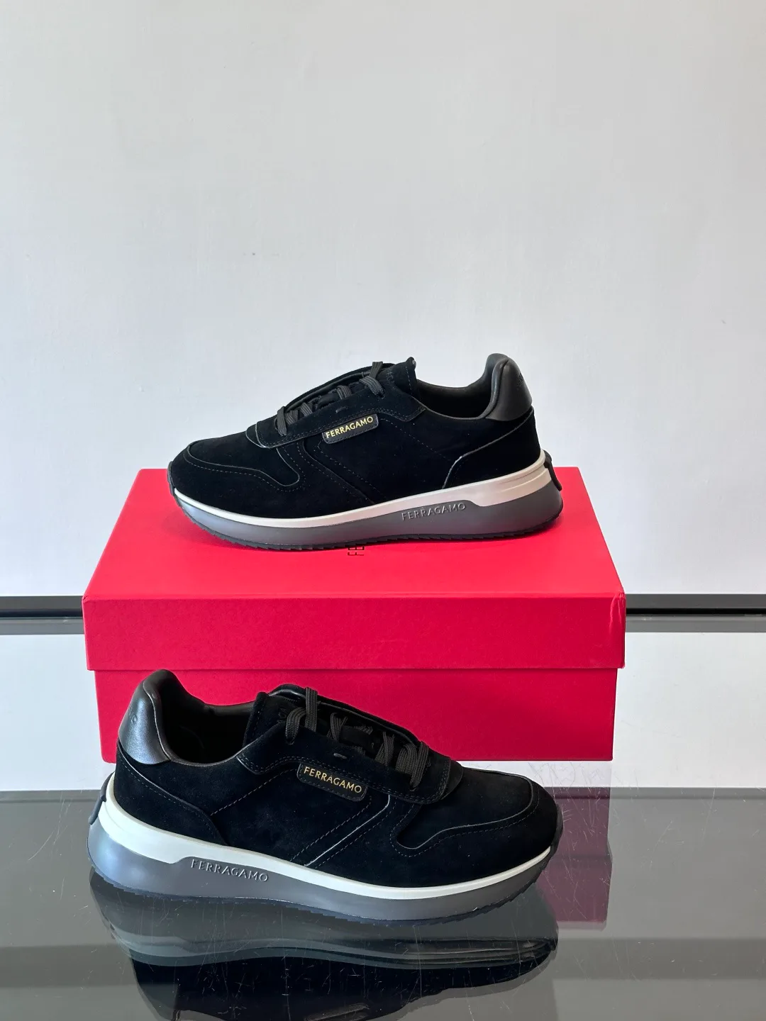 Кроссовки Мужские Salvatore Ferragamo 19623609