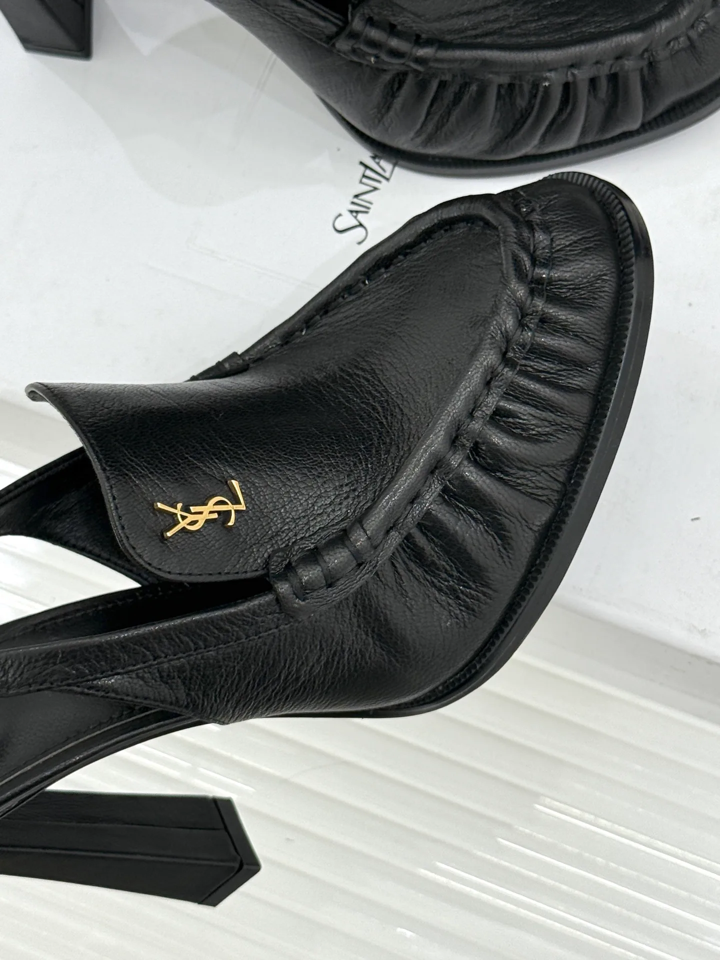 Босоножки Женские Saint Laurent 11312314