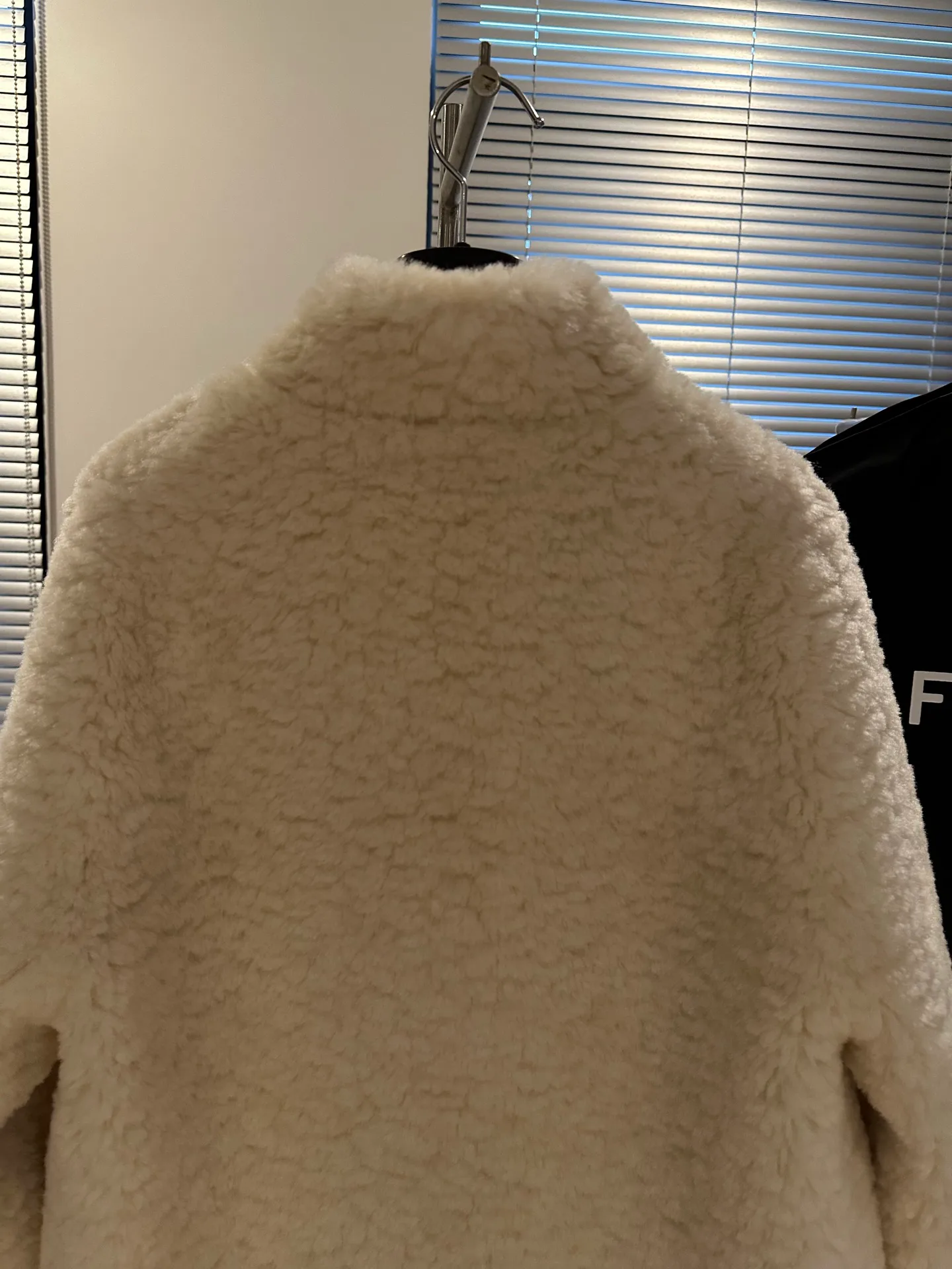 Шубы Женские Fendi 11425385