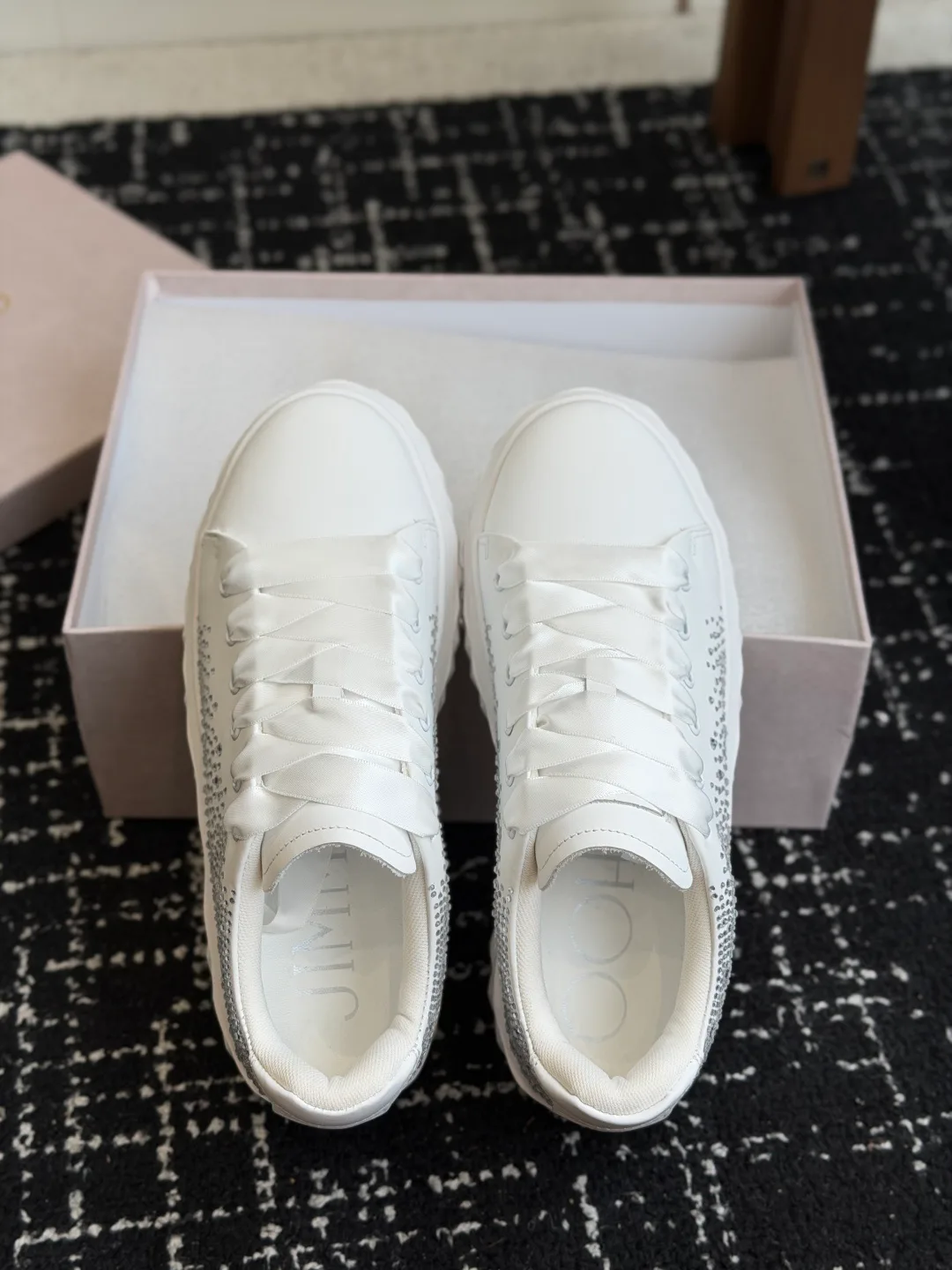 Кроссовки Женские Jimmy Choo 18260363