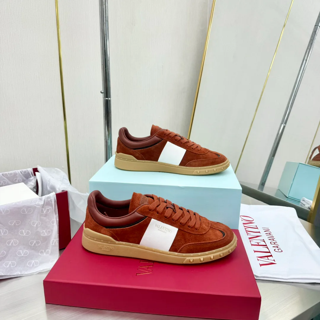 Кроссовки Женские Valentino 17955037