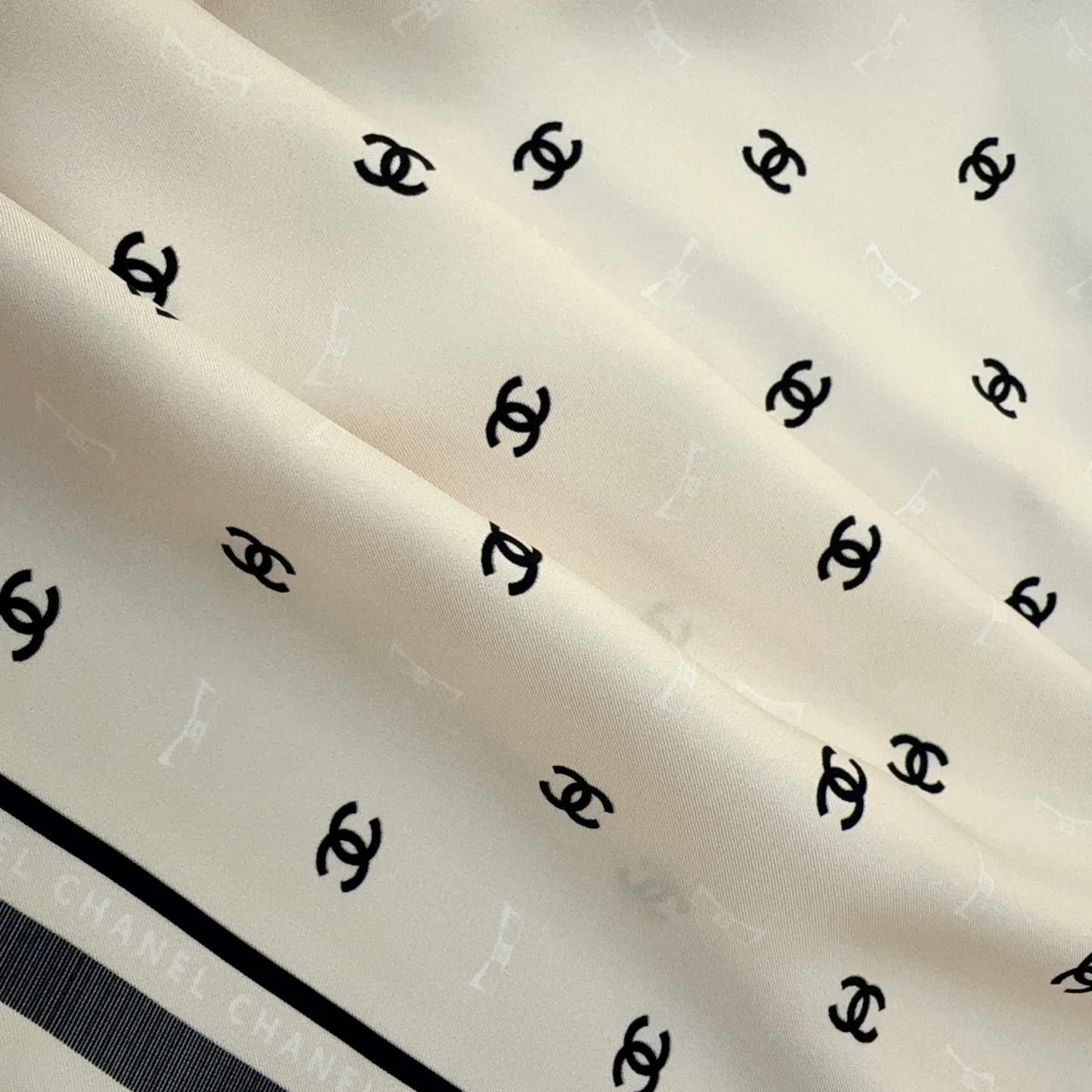 Платки Chanel 11501848