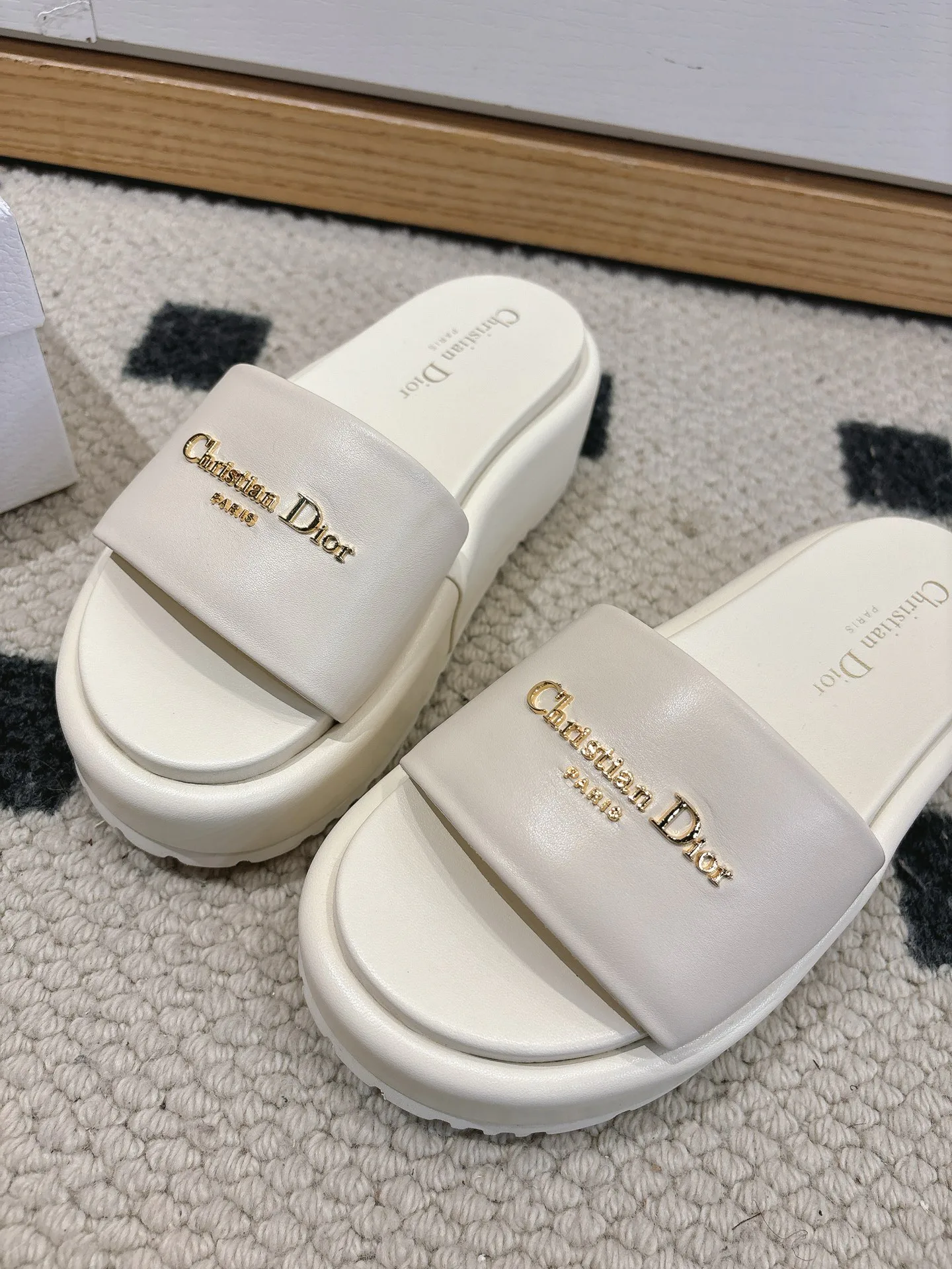 Шлепанцы Женские Christian Dior 11194368