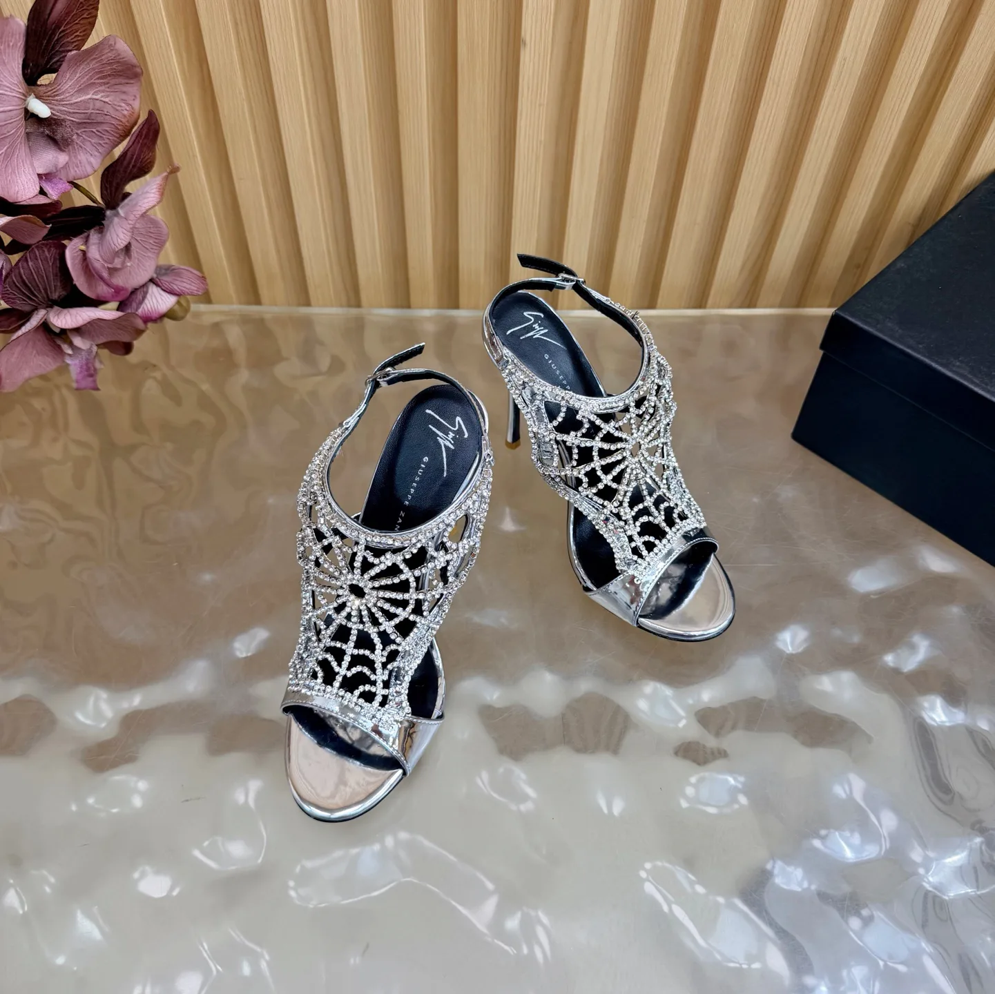 Туфли Женские Giuseppe Zanotti 13454344