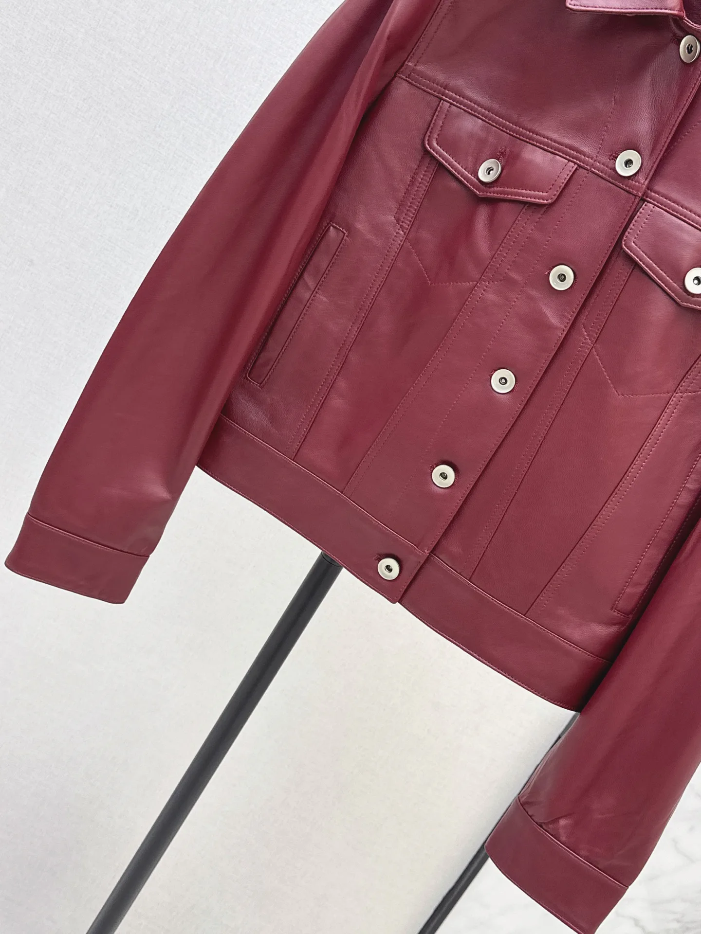 Кожаные Куртки И Дублёнки Женские Bottega Veneta 18173024