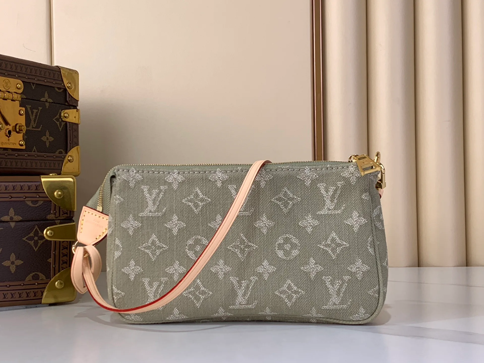 Сумки На Ремне Женские Louis Vuitton 13455891