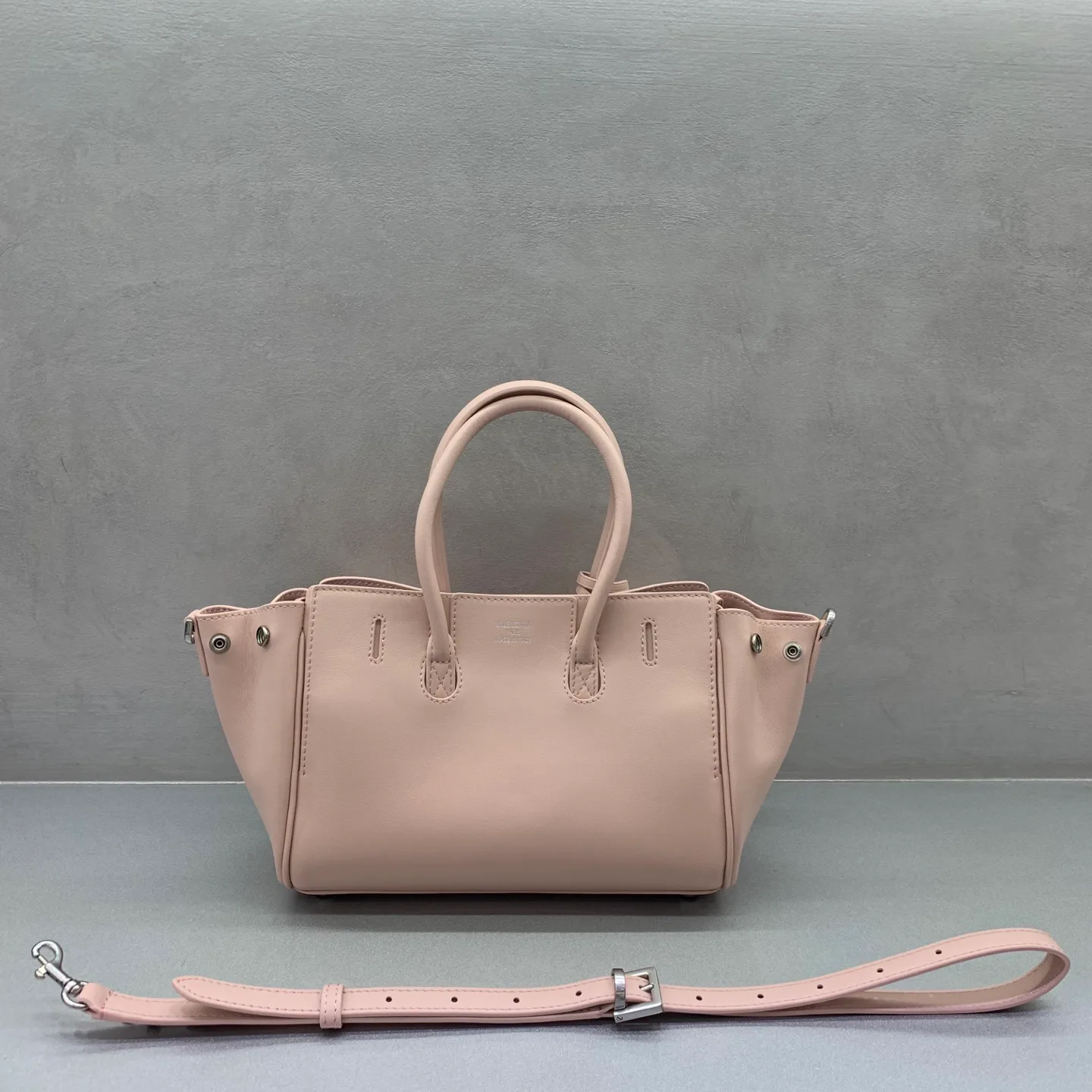 Классические Сумки Женские Balenciaga 17234033