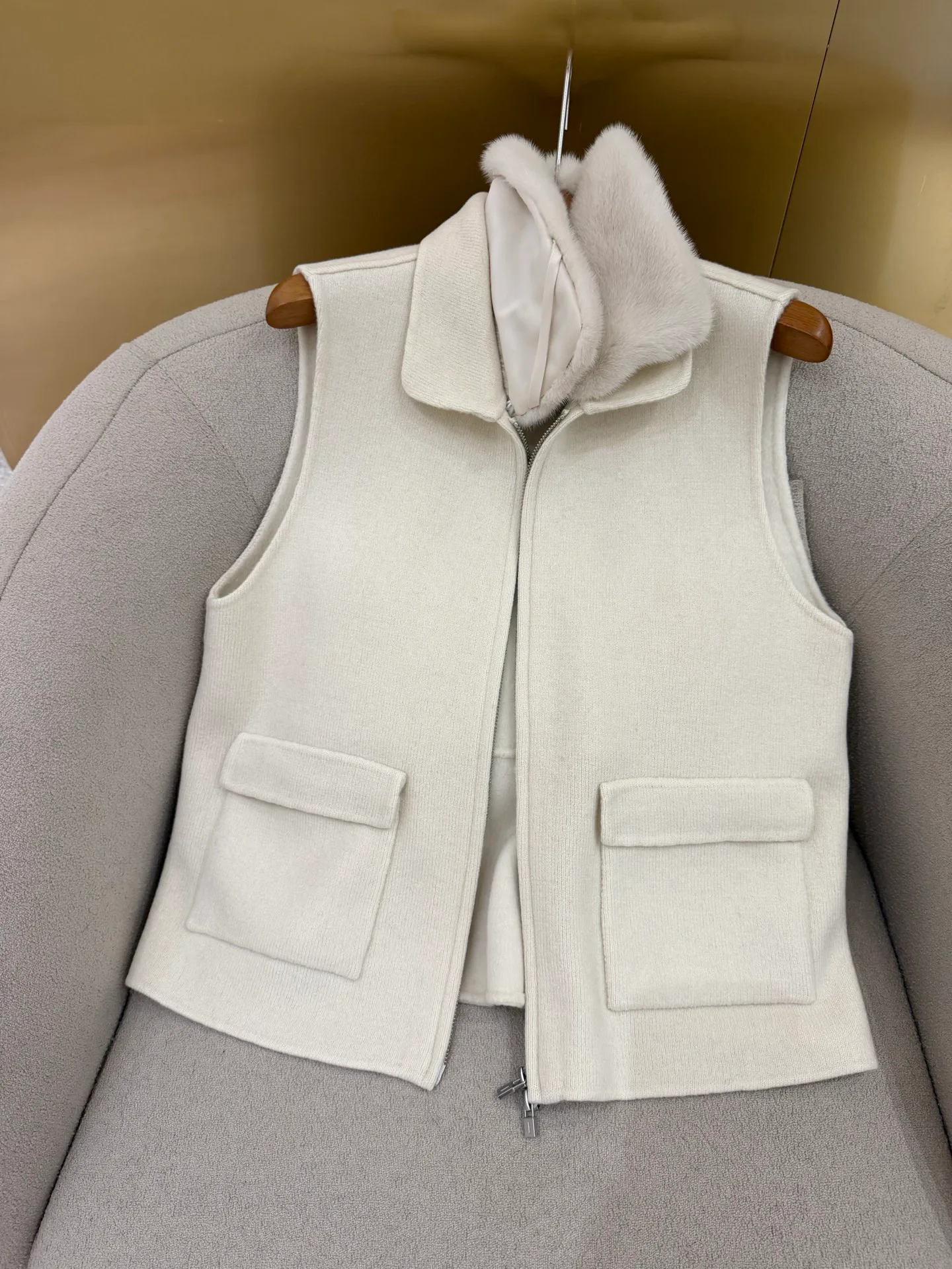 Жилеты Женские Loro Piana 18513128