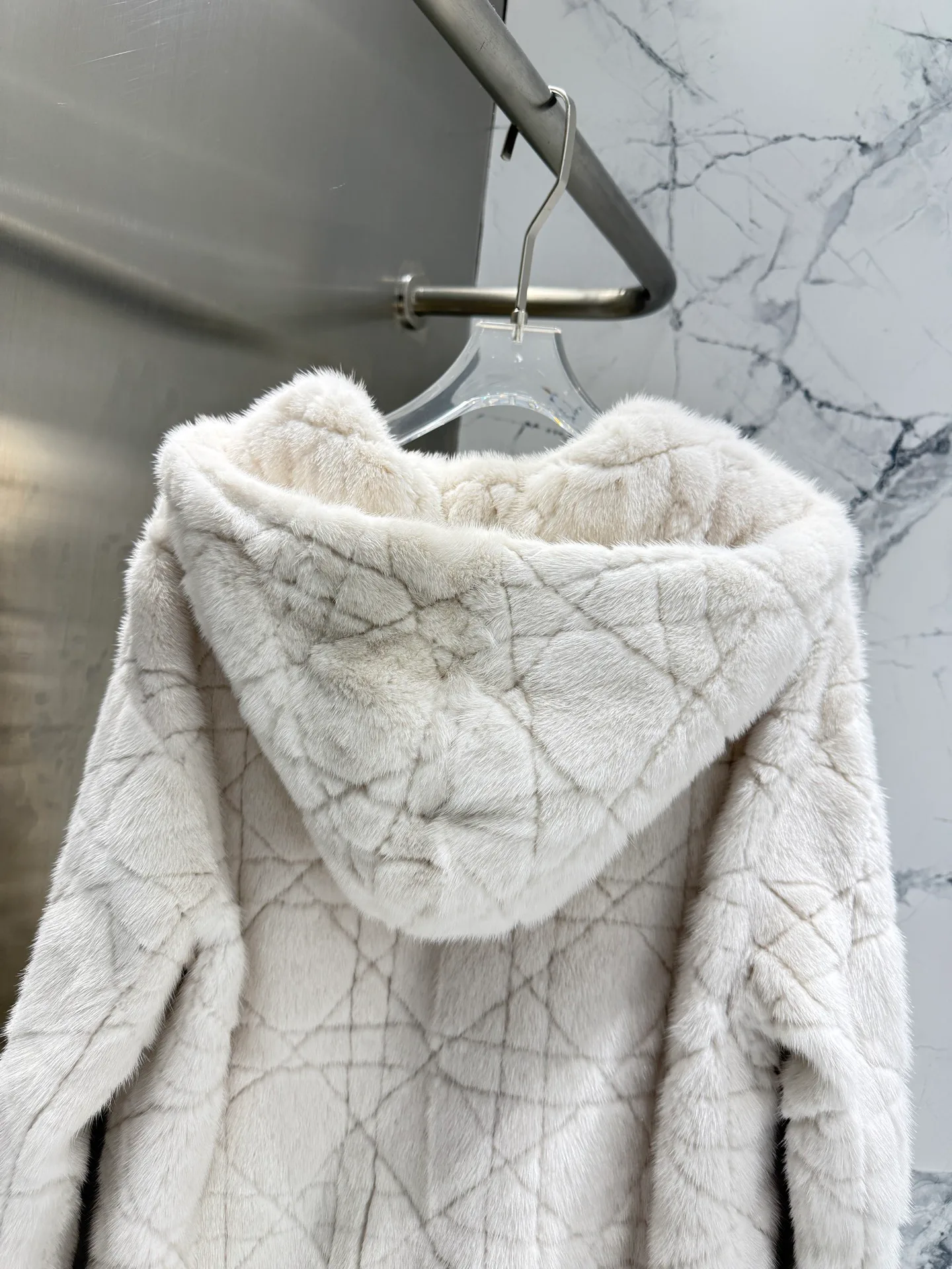 Шубы Женские Christian Dior 4771617