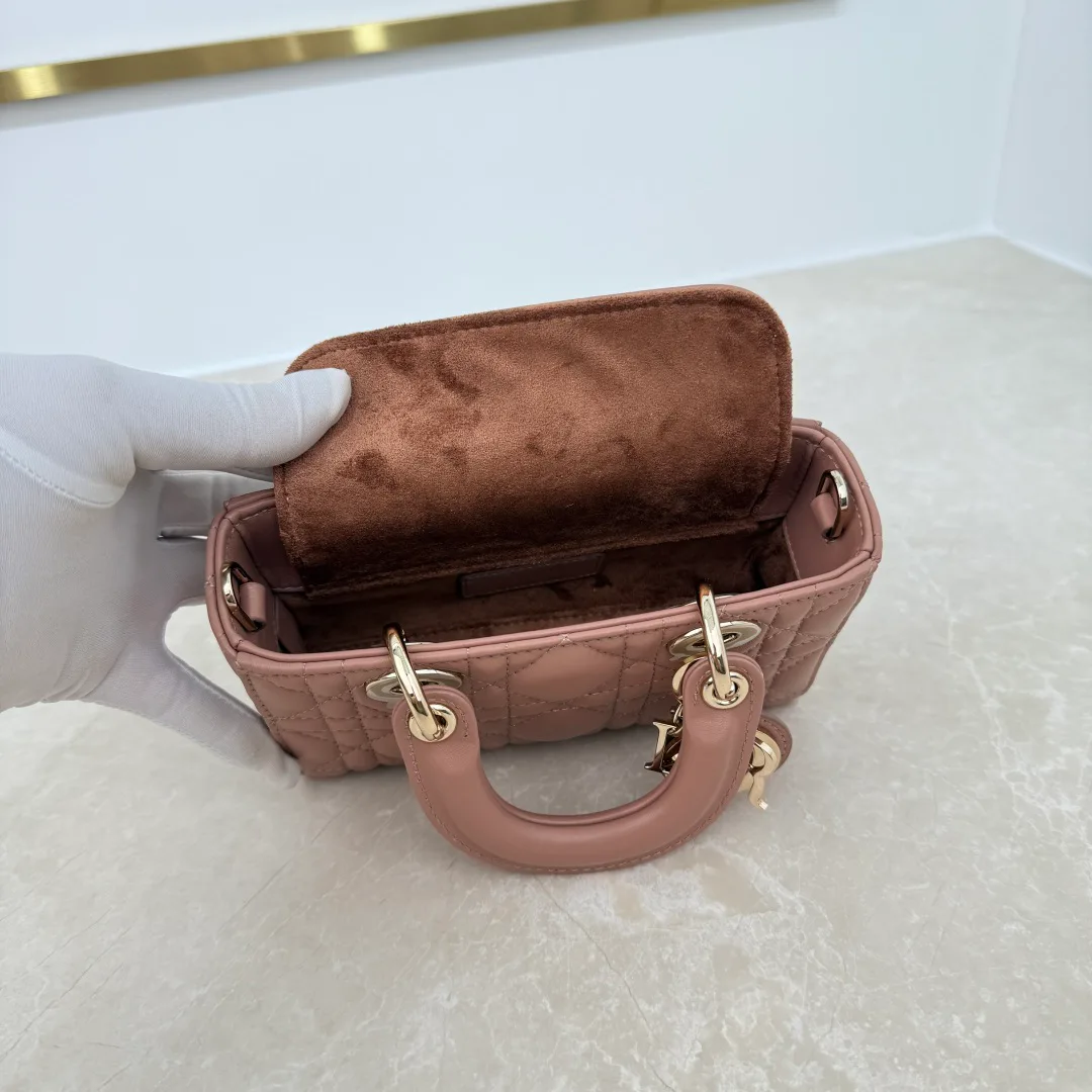 Классические Сумки Женские Christian Dior 18187868