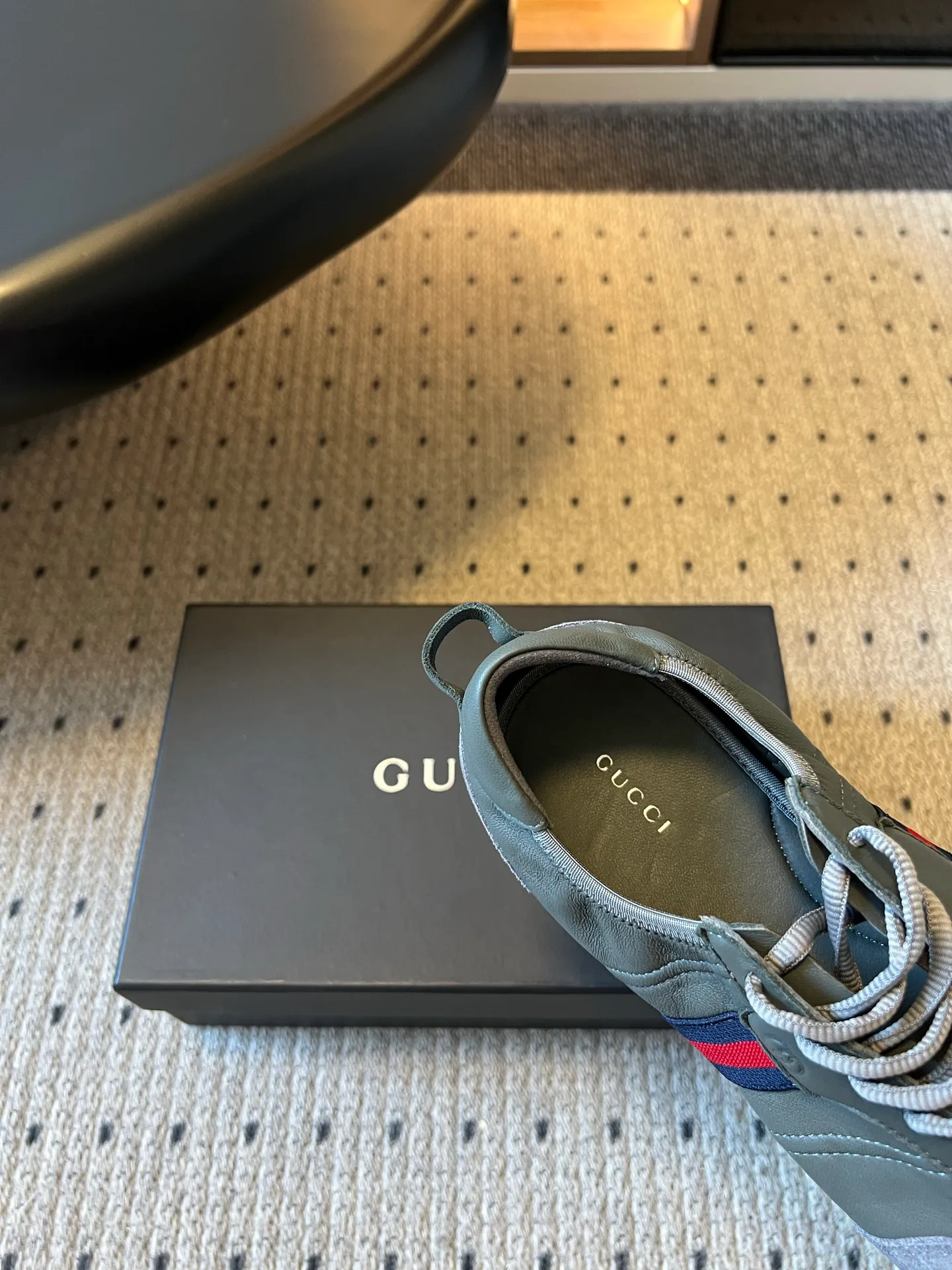 Кроссовки Женские Gucci 17419426