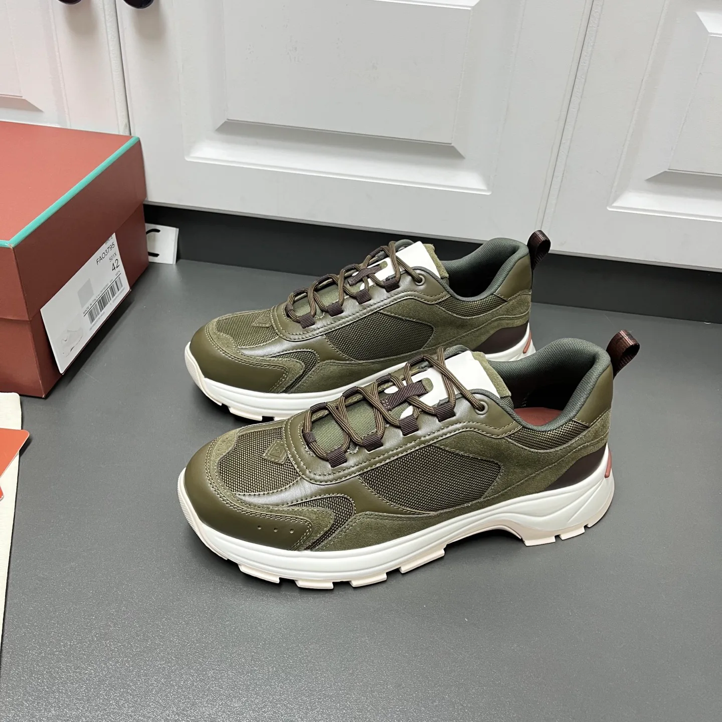 Кроссовки Мужские Loro Piana 12411