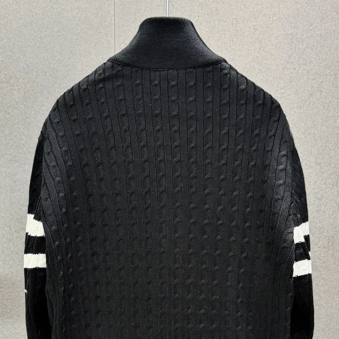 Куртки И Пуховики Мужские Moncler 17418472