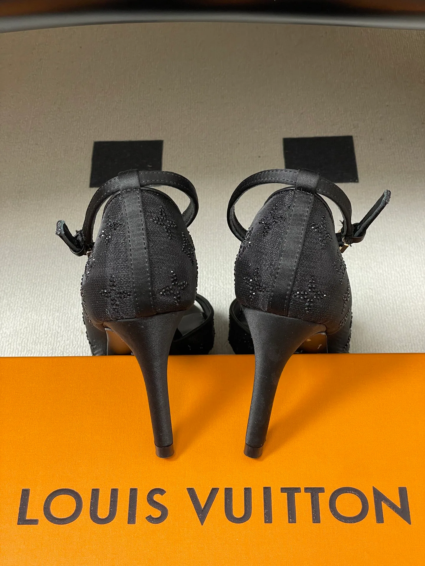 Туфли Женские Louis Vuitton 2597145