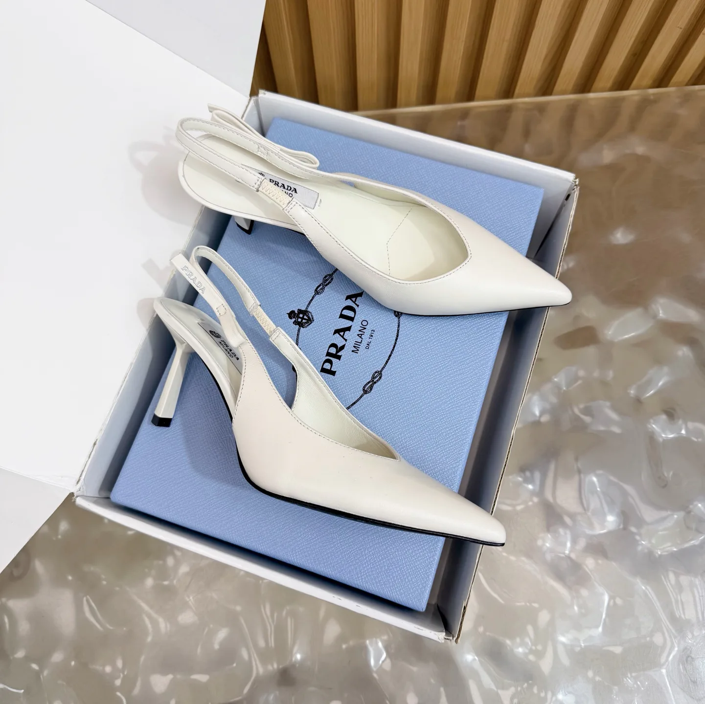 Туфли Женские Prada 11411870