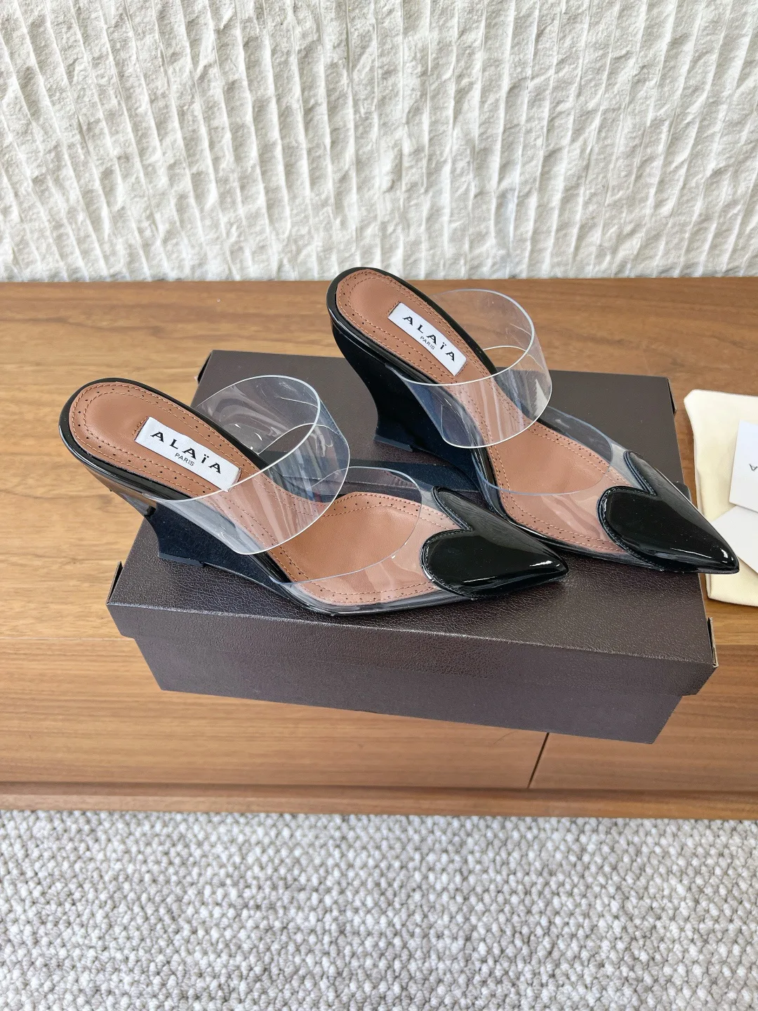 Босоножки Женские Alaia 11574920