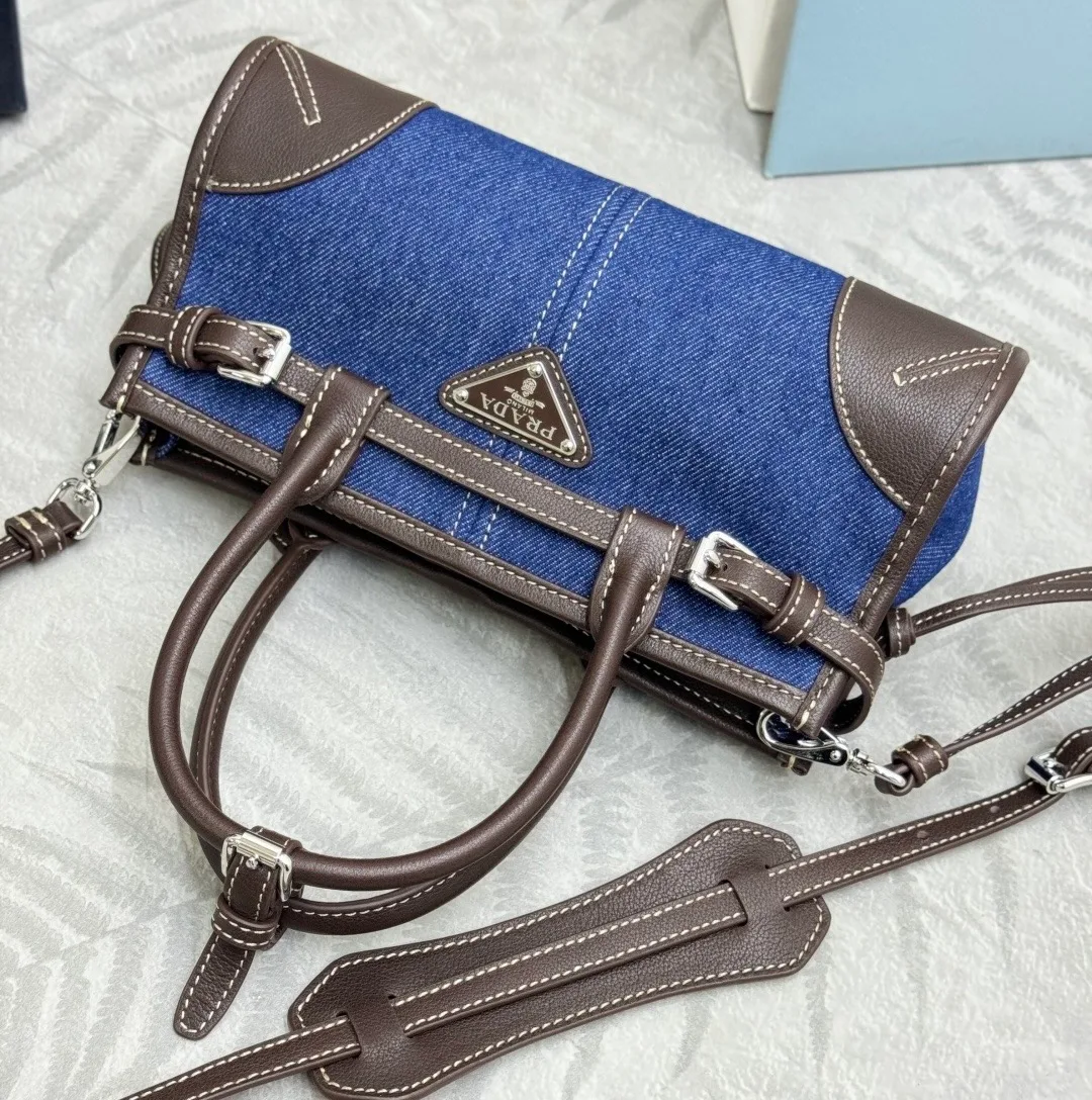 Классические Сумки Женские Prada 13223427