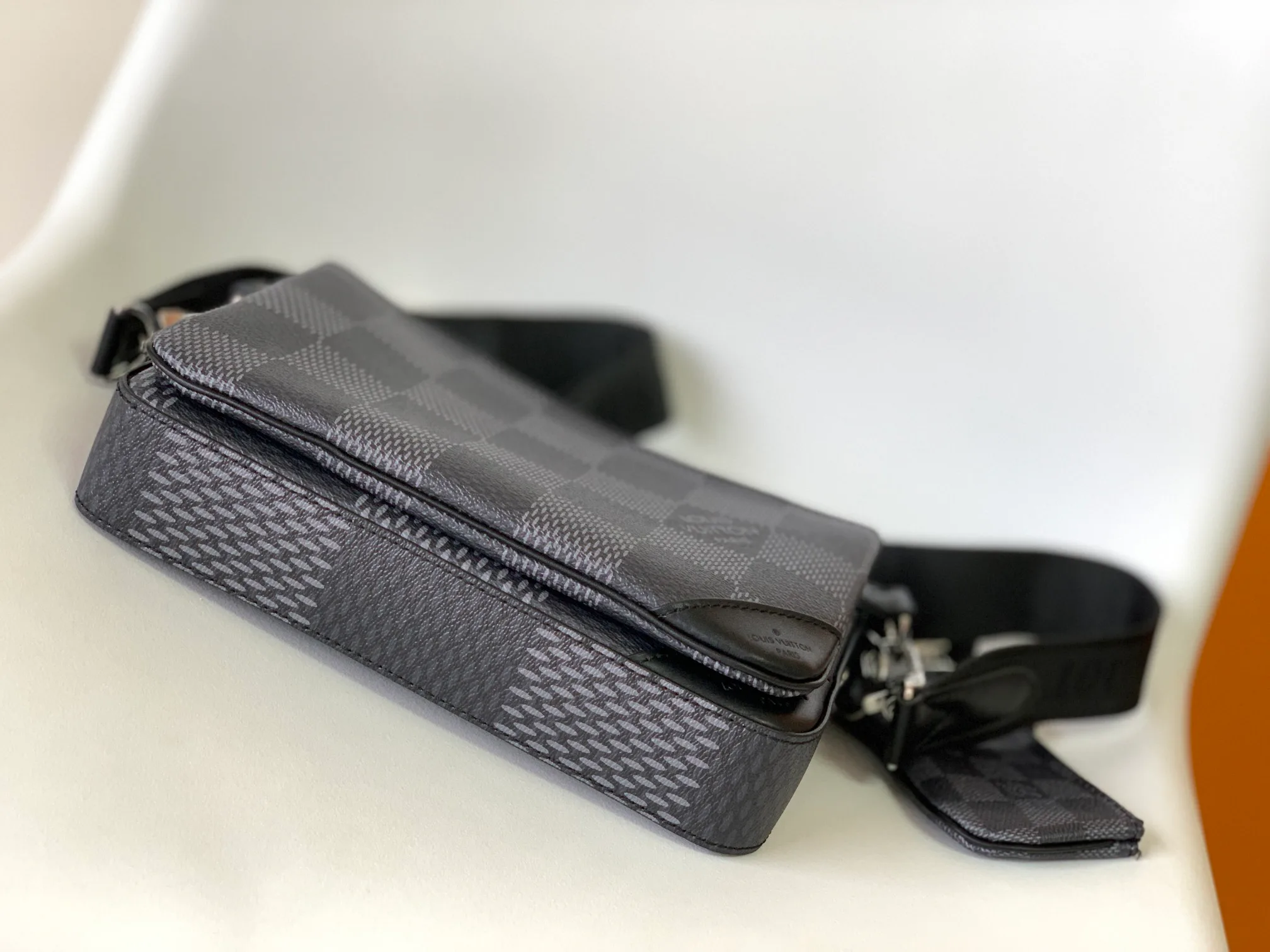 Сумки На Ремне Женские Louis Vuitton 1611930