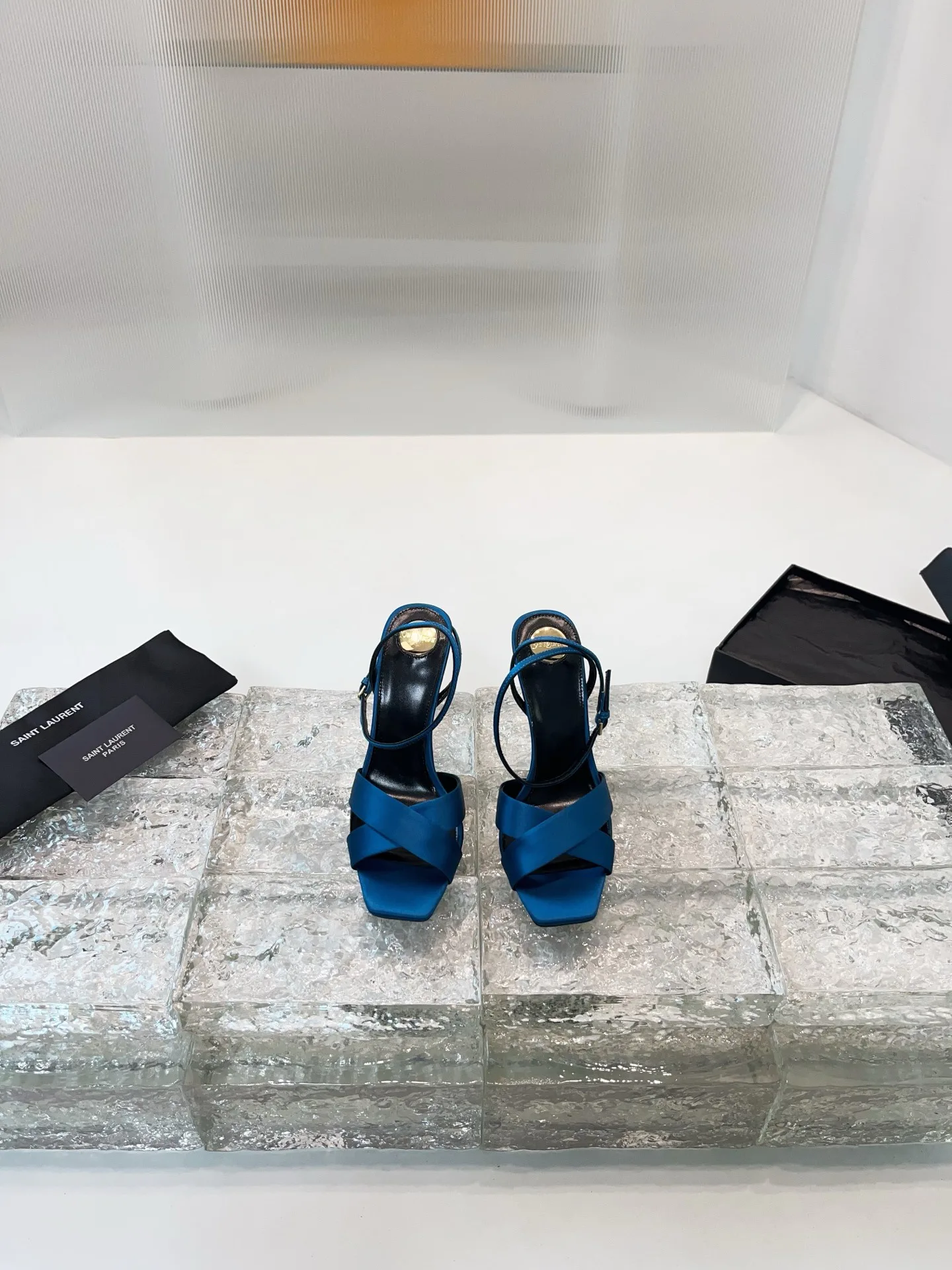 Босоножки Женские Saint Laurent 11278439