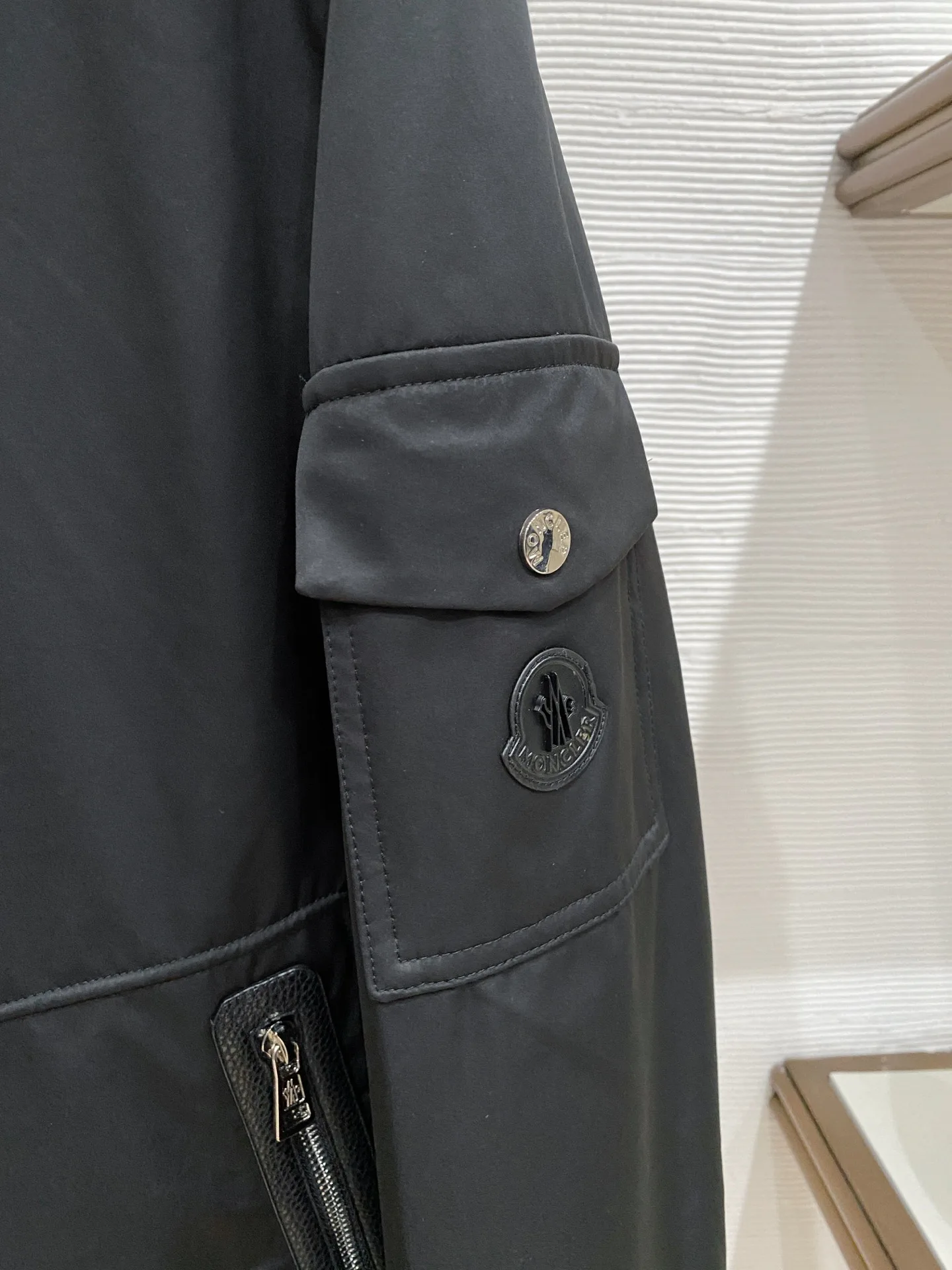 Куртки И Пуховики Мужские Moncler 11392169