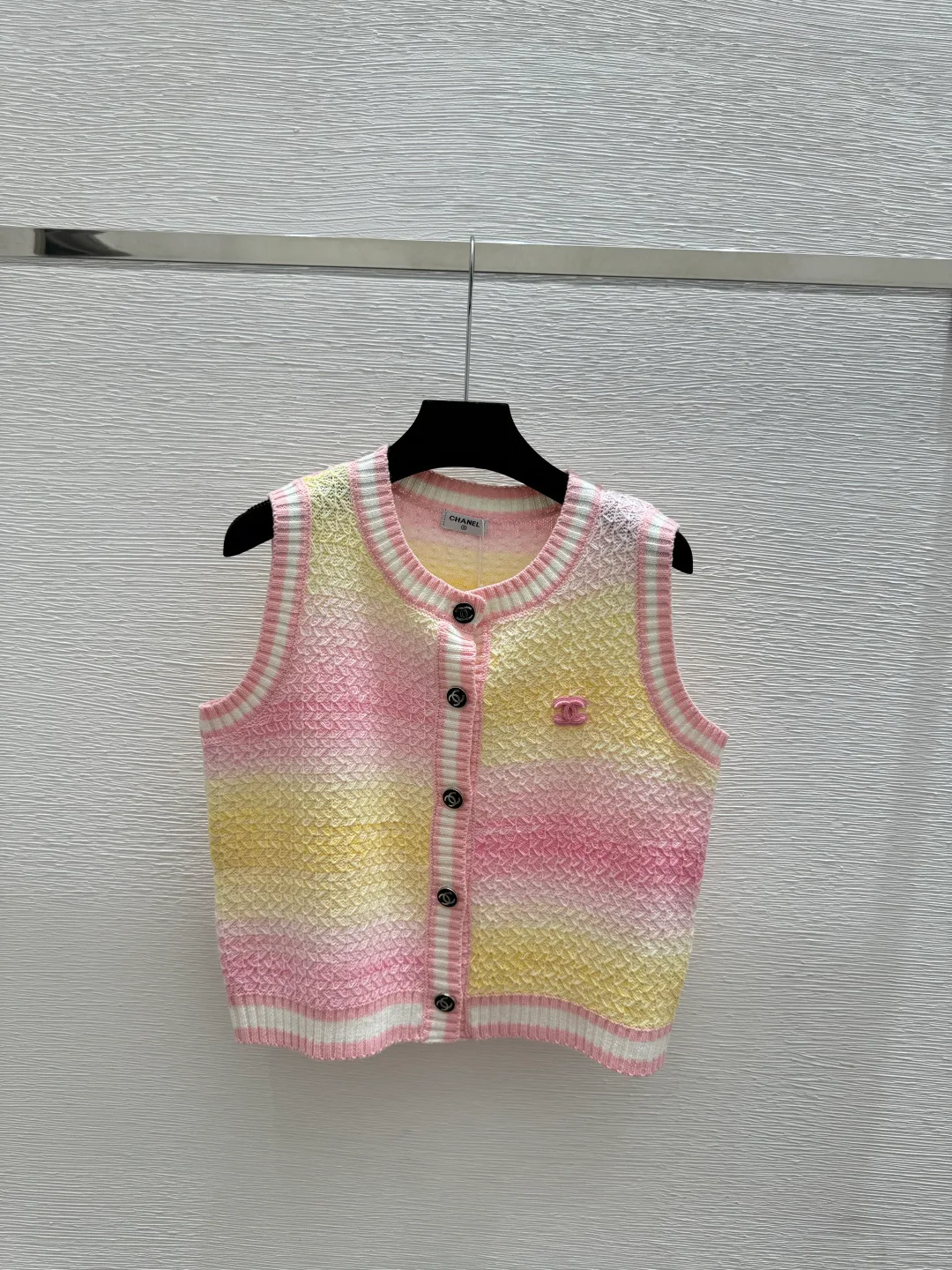 Жилеты Женские Chanel 11910186