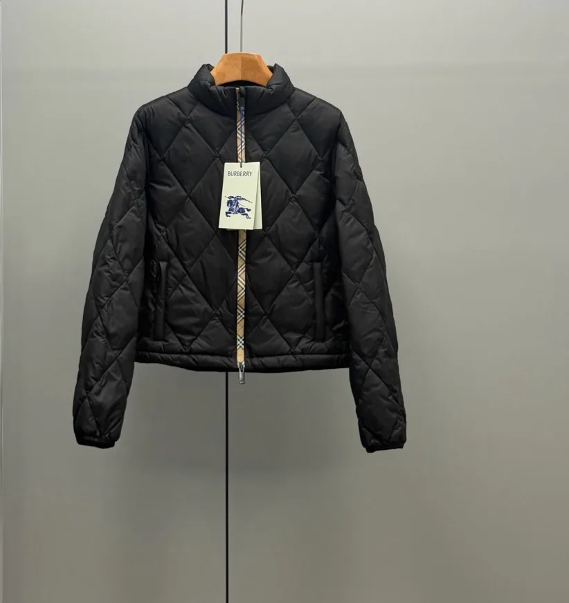Куртки И Пуховики Женские Burberry 17920945