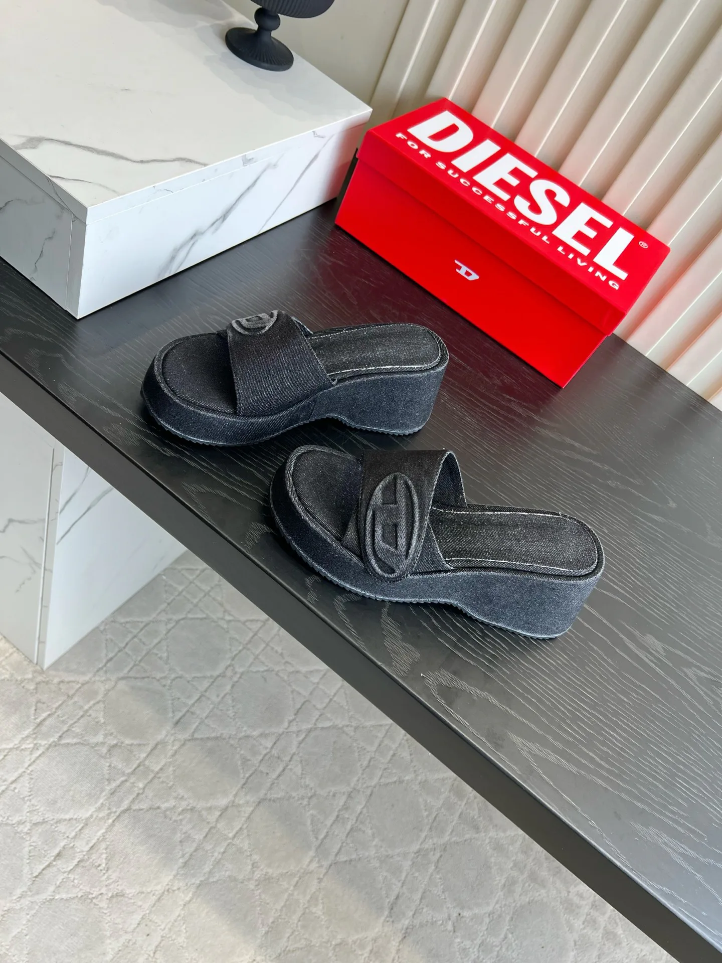 Шлепанцы Женские Diesel 17449454