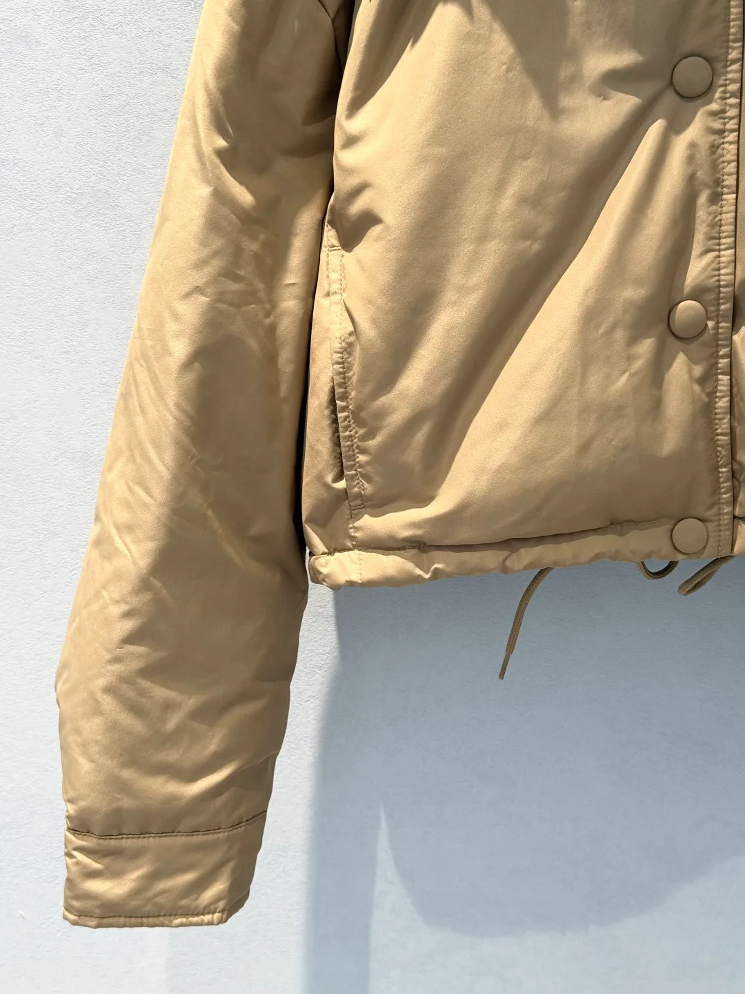Куртки И Пуховики Женские Miu Miu 18826626