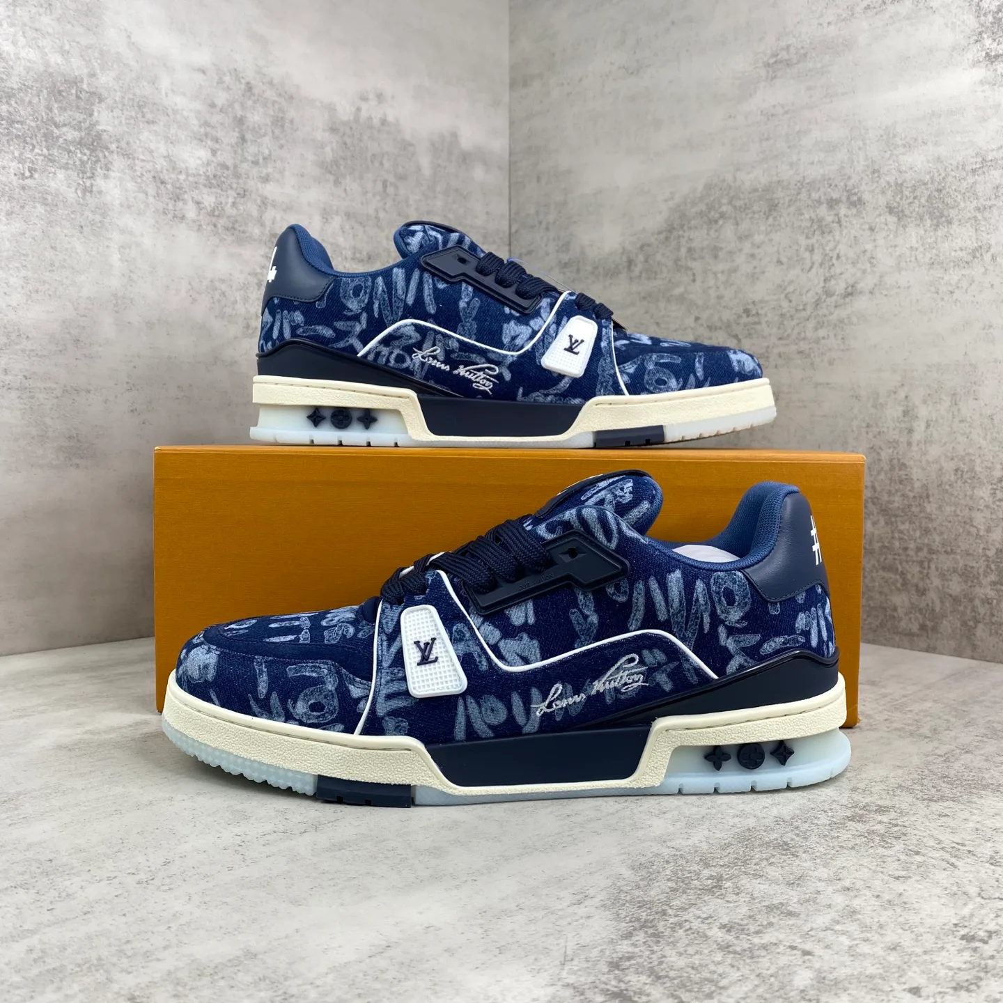 Кроссовки Женские Louis Vuitton 275323