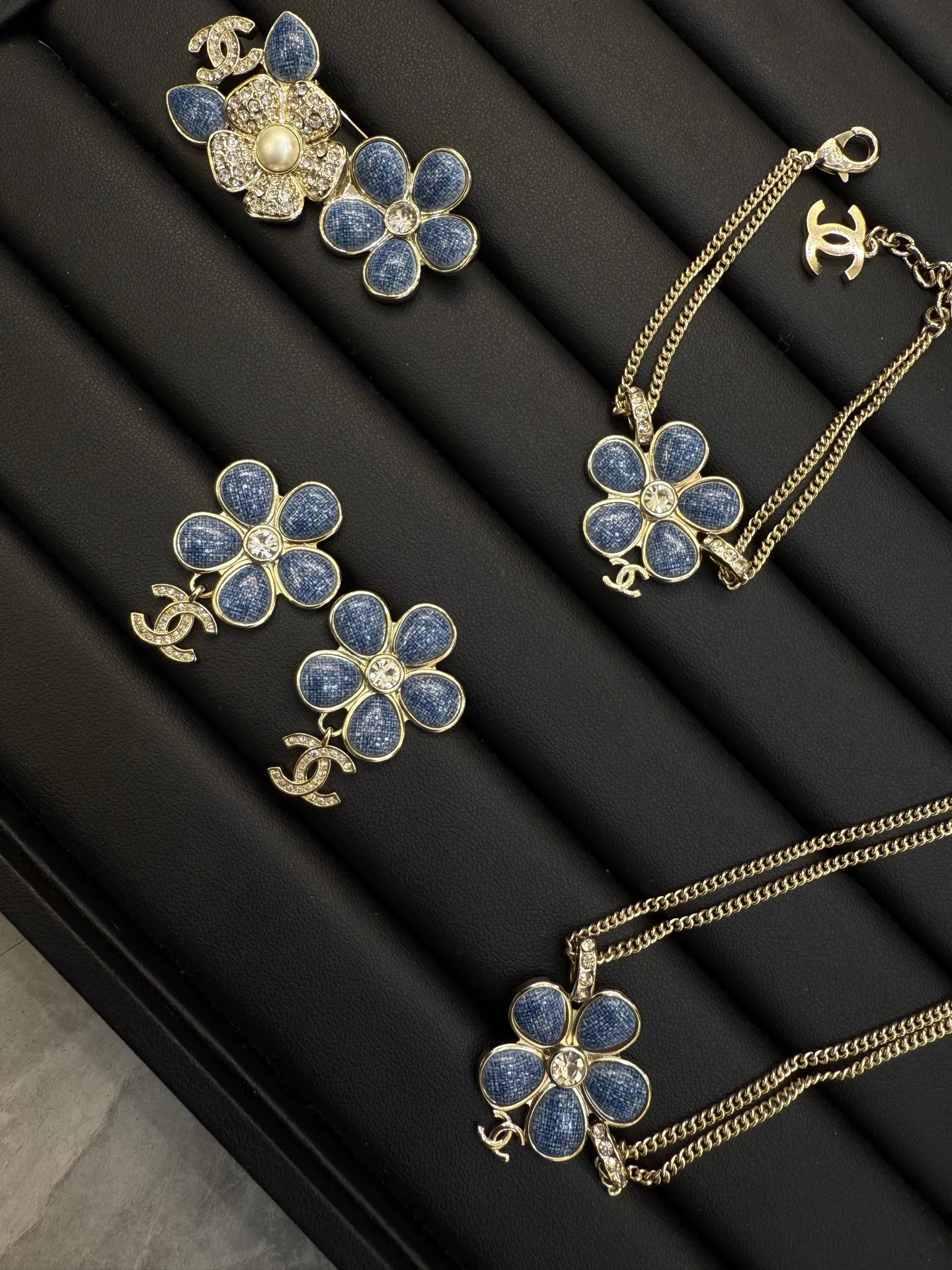 Бижутерия Chanel 693441