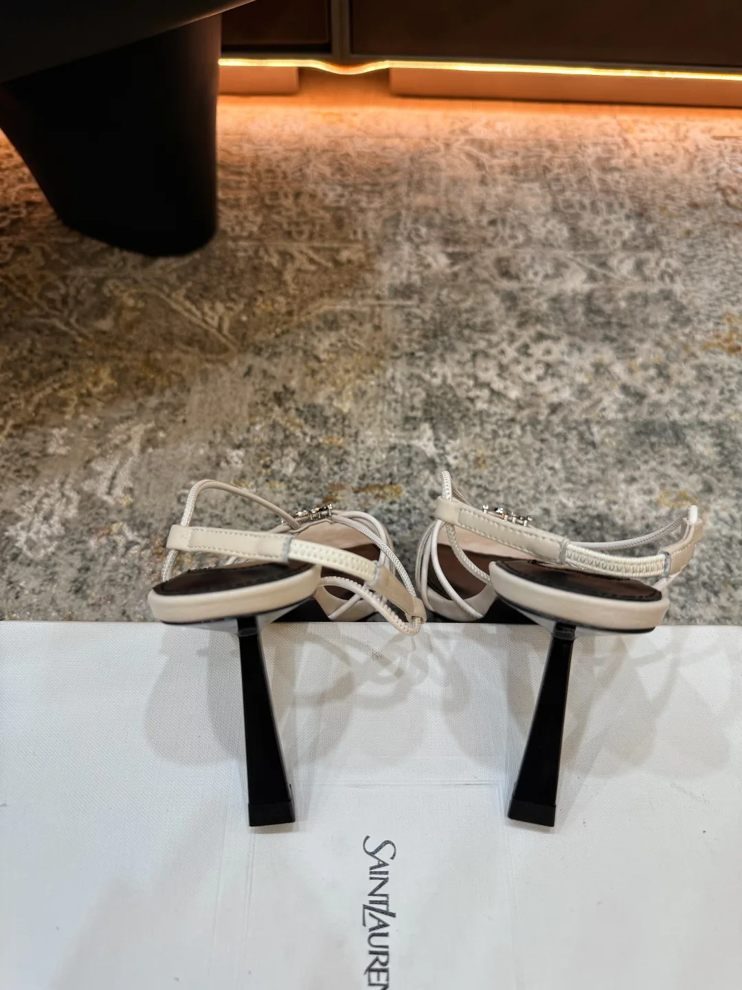 Босоножки Женские Saint Laurent 11579342