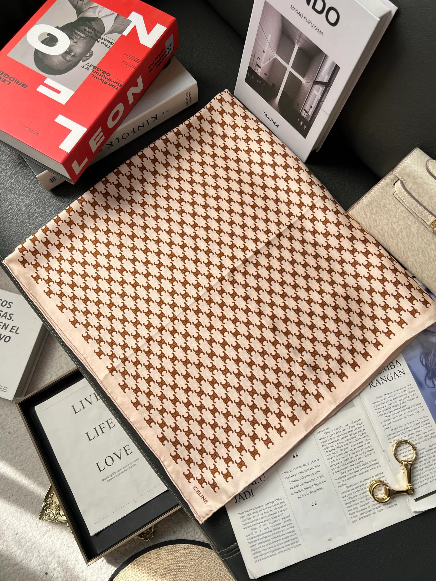 Шарфы Celine 13351604