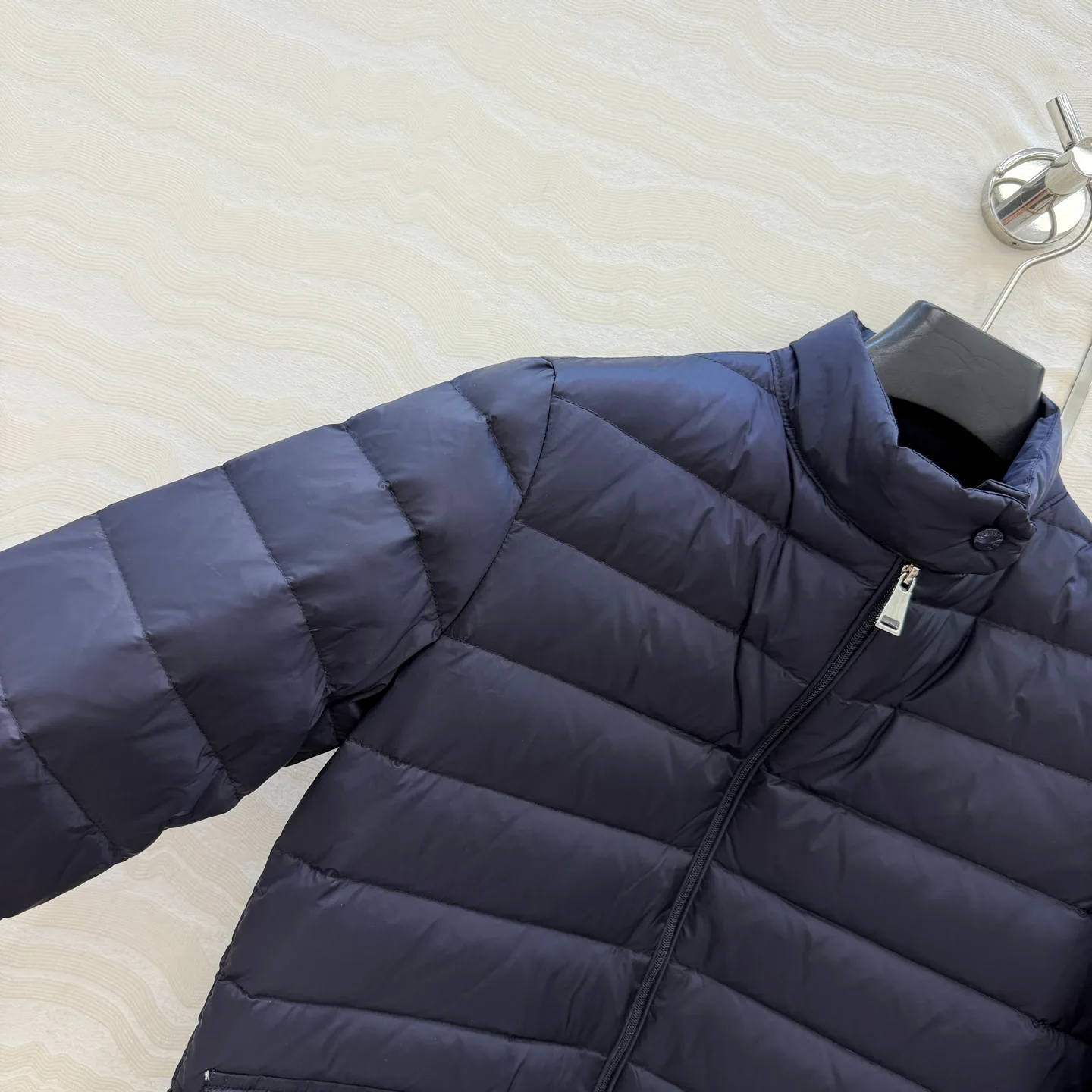 Куртки И Пуховики Женские Moncler 18402512