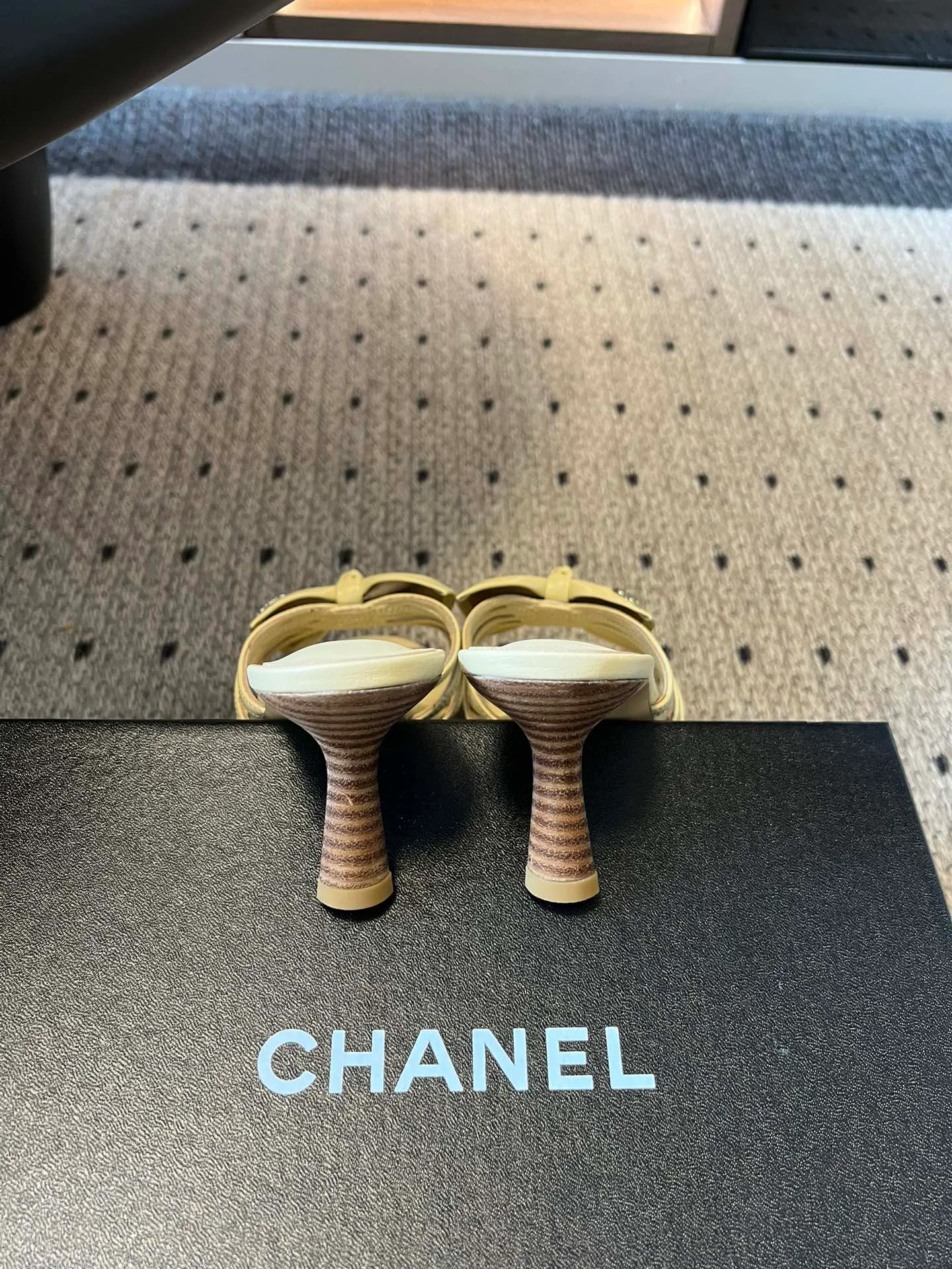 Босоножки Женские Chanel 13553285