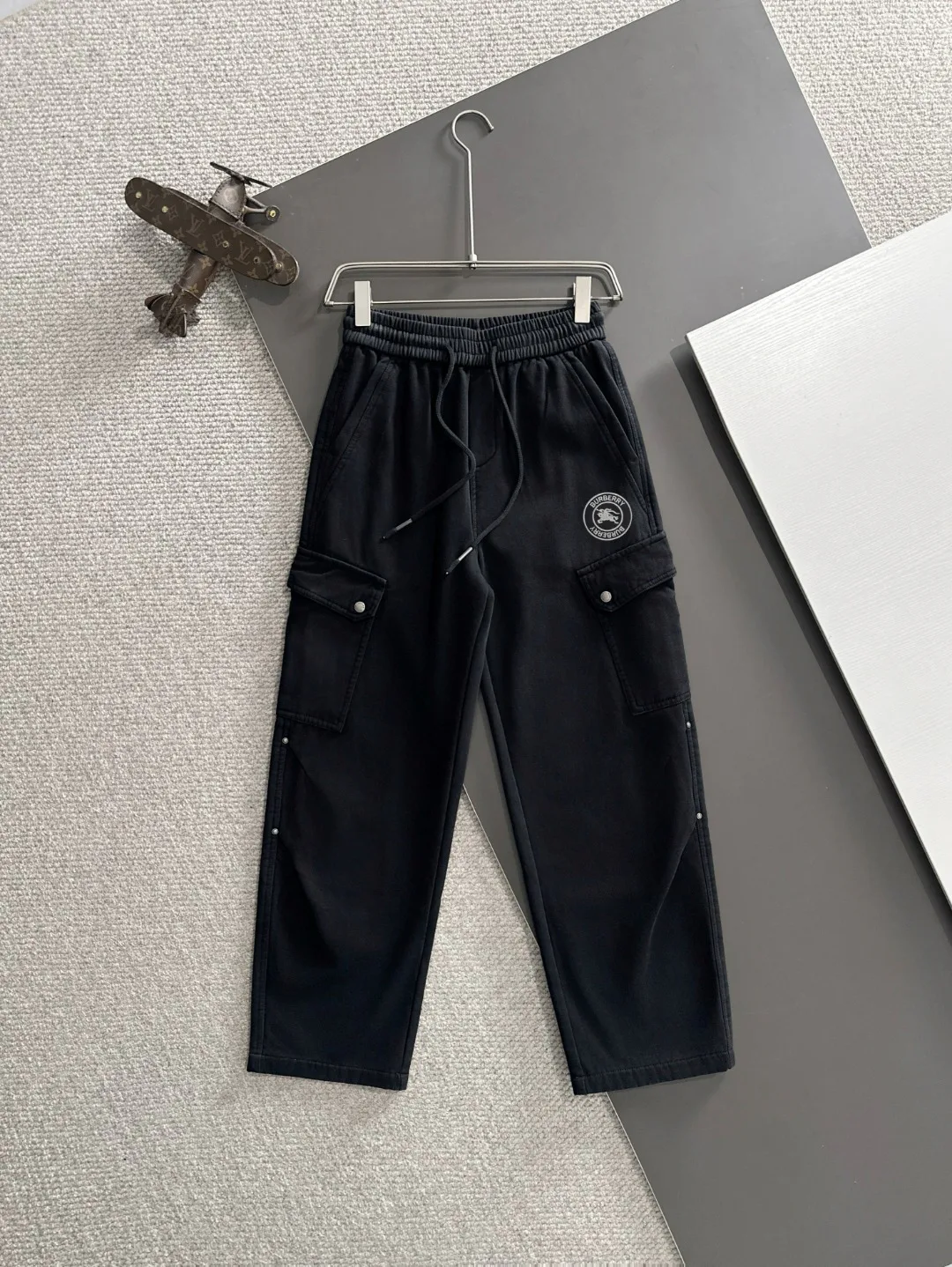 Брюки Мужские Burberry 380329