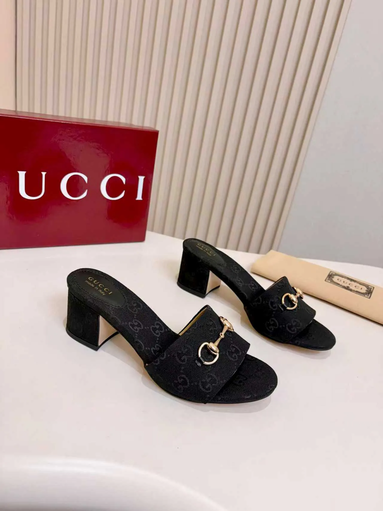 Сандалии Женские Gucci 11674215